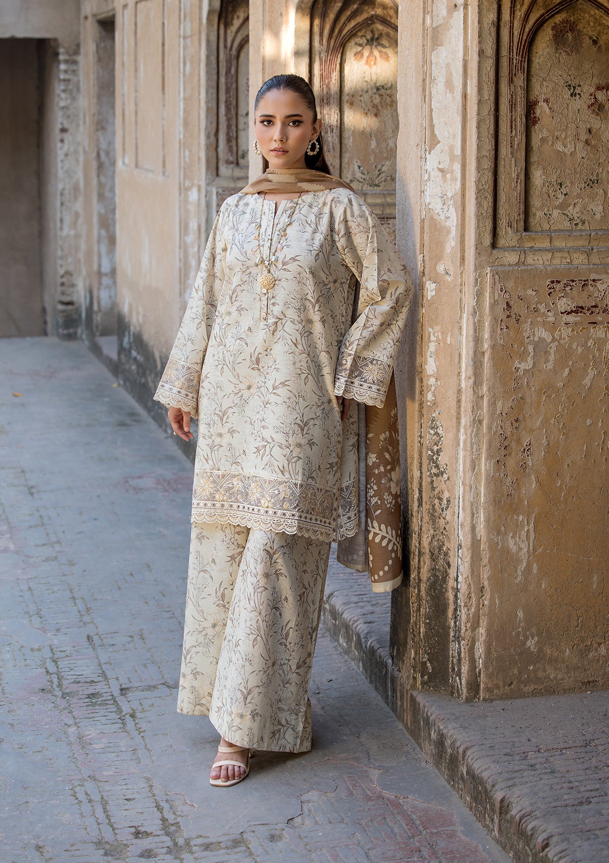 lawn Kurta Set in Cream