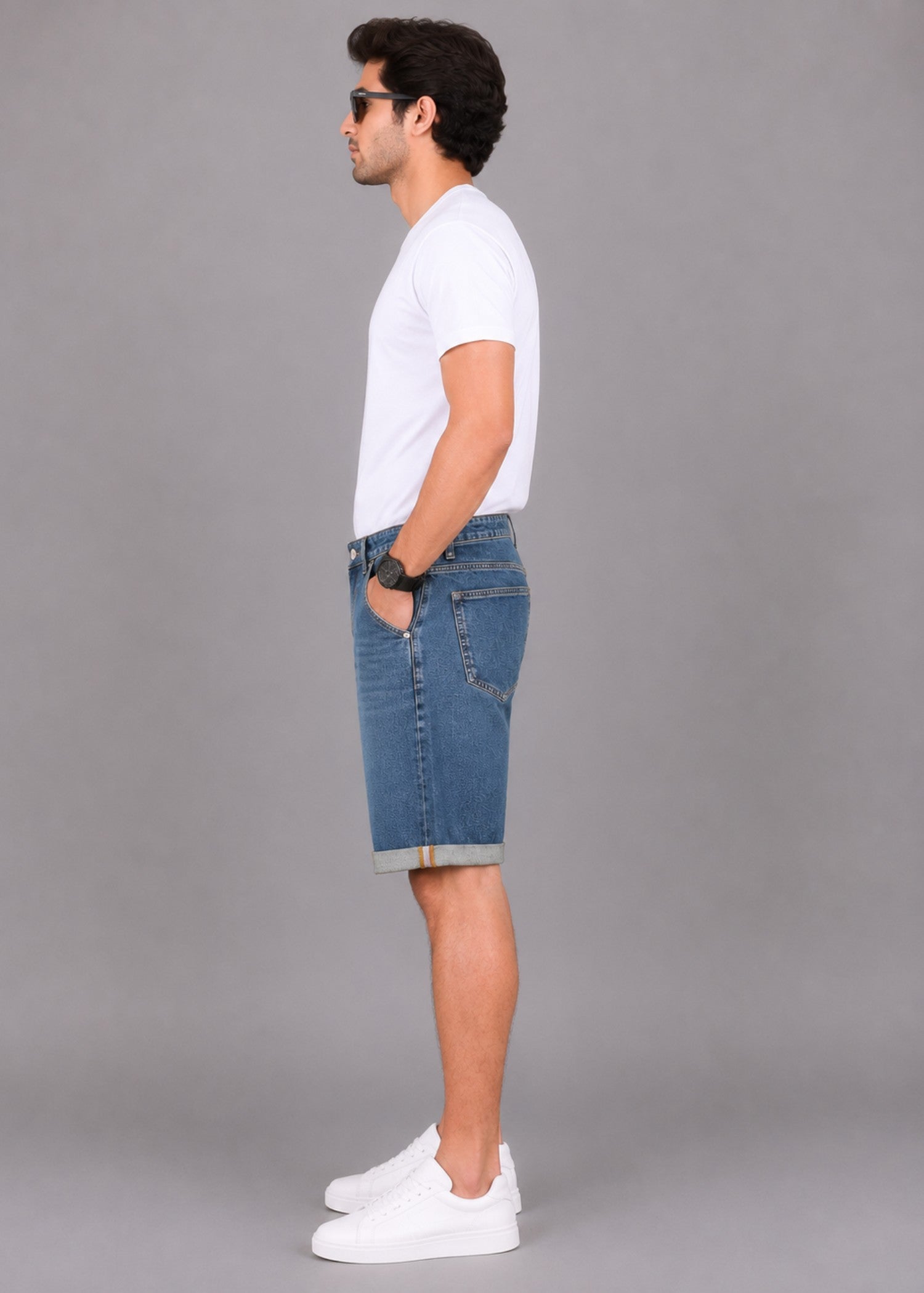 denim Shorts in Dark blue