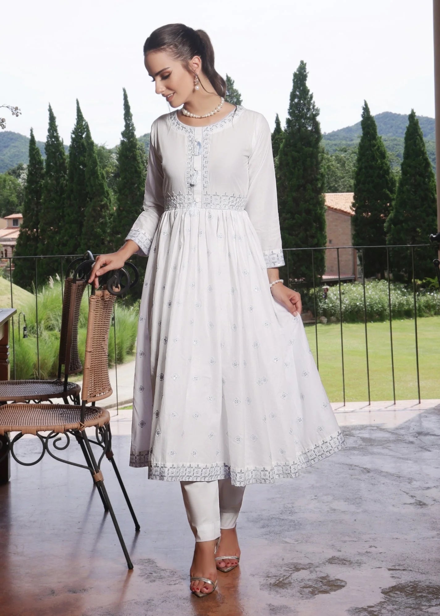 lawn cotton Pishwas in White