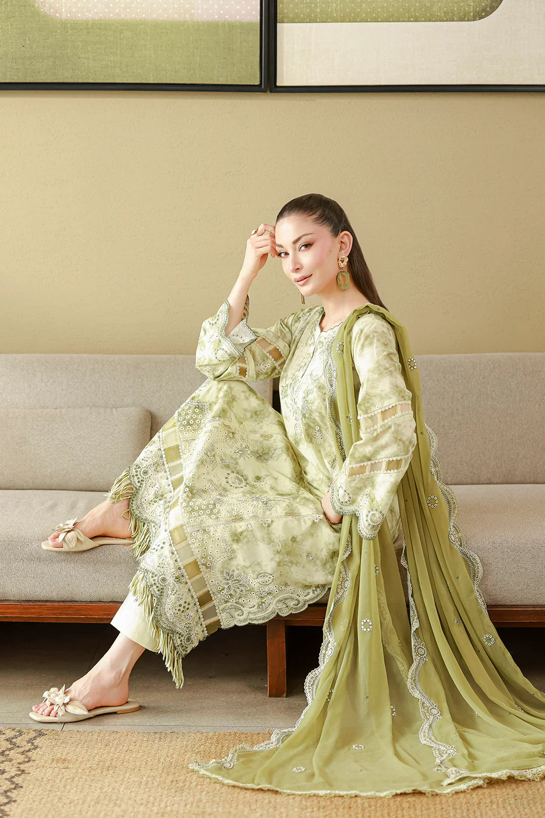Chikankari Lawn – Z-4065
