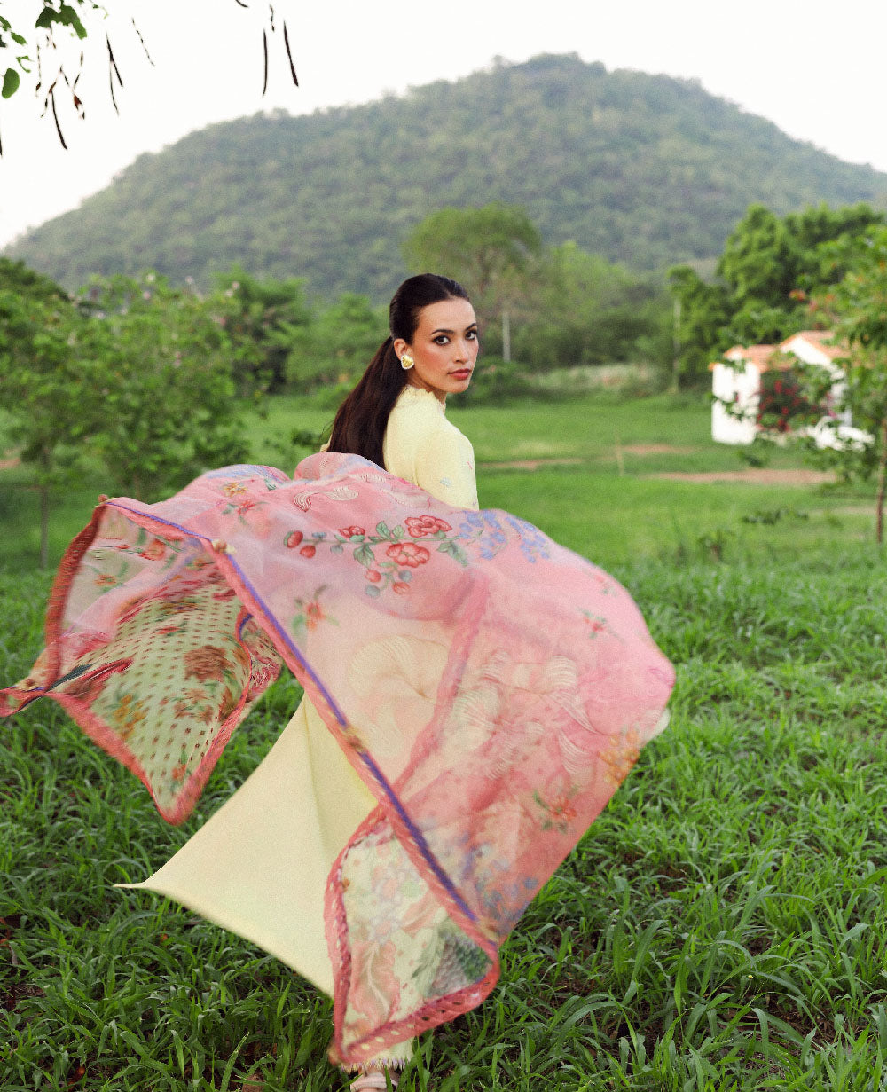 Lilas Lawn – Amris