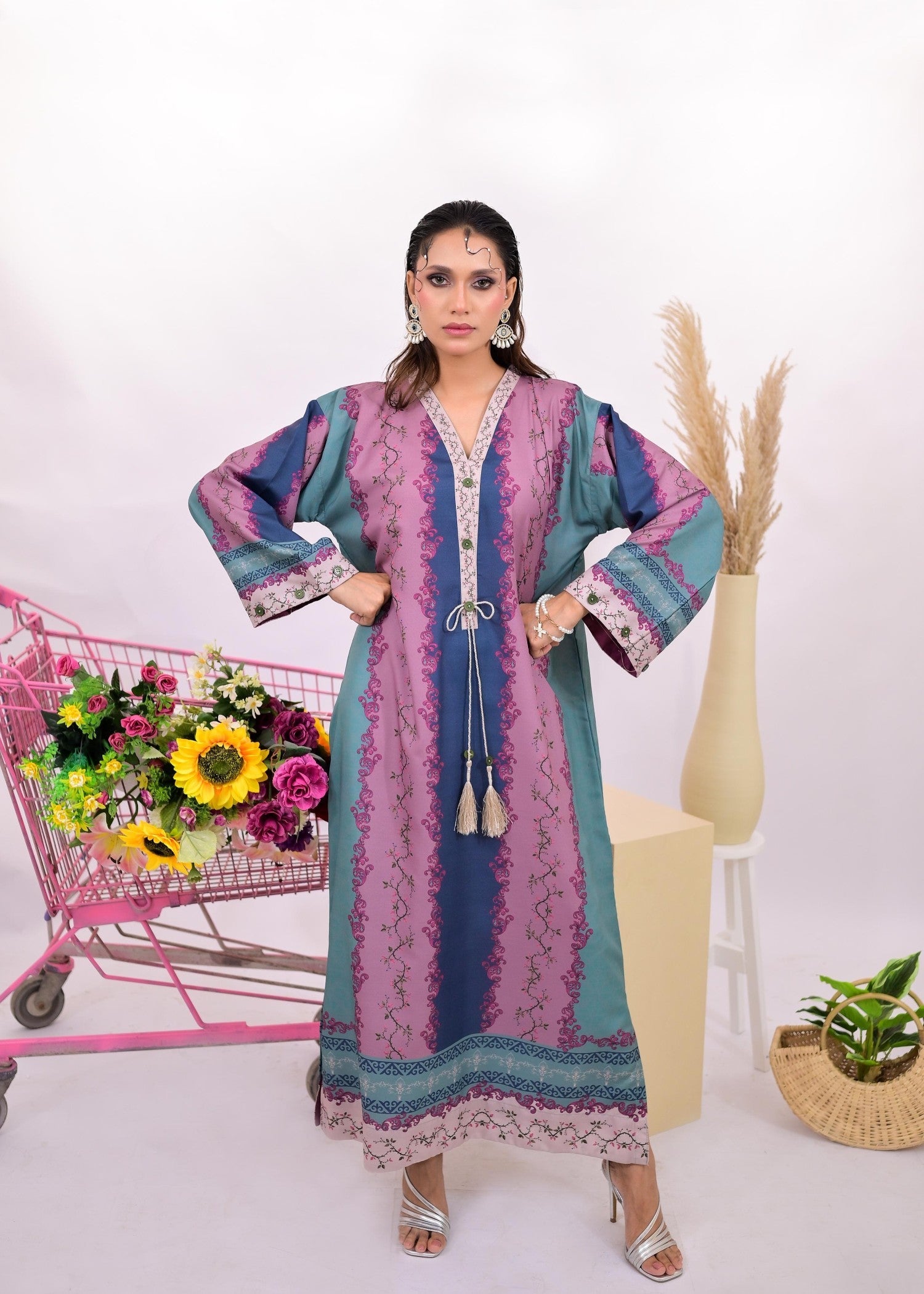 swiss lawn Kaftan in Multi
