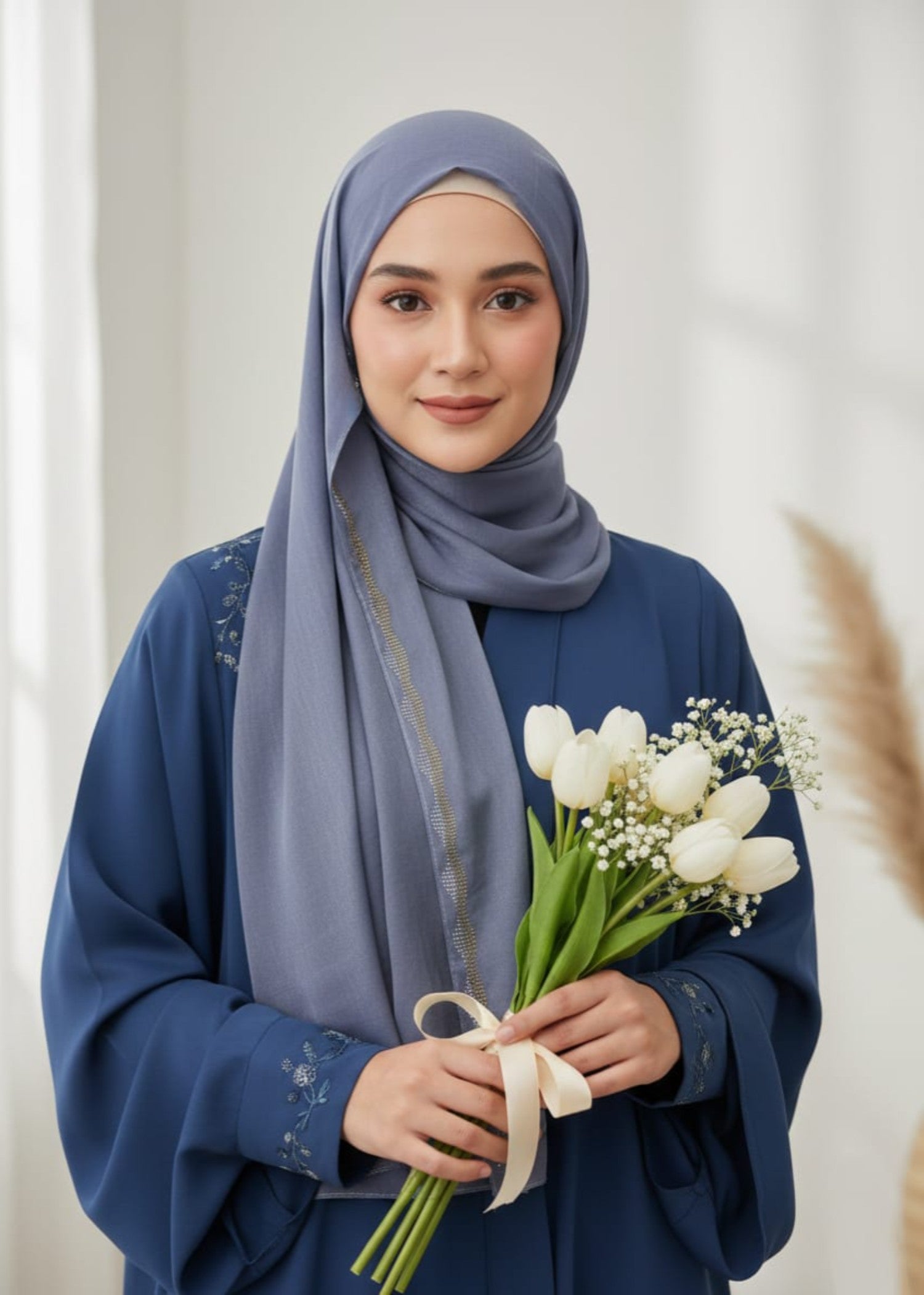 crushed velvet Hijab in Cool grey