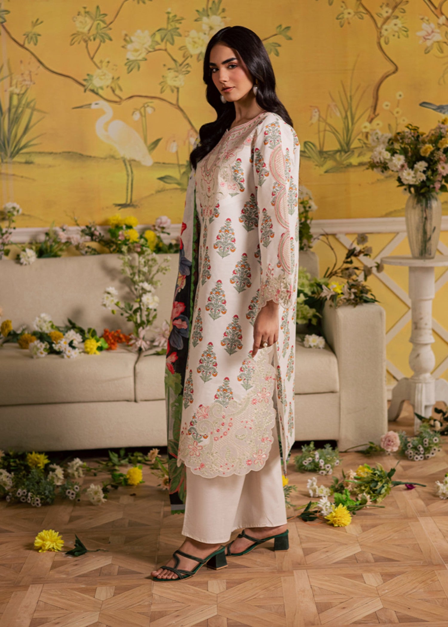 lawn Unstitched in Antique white