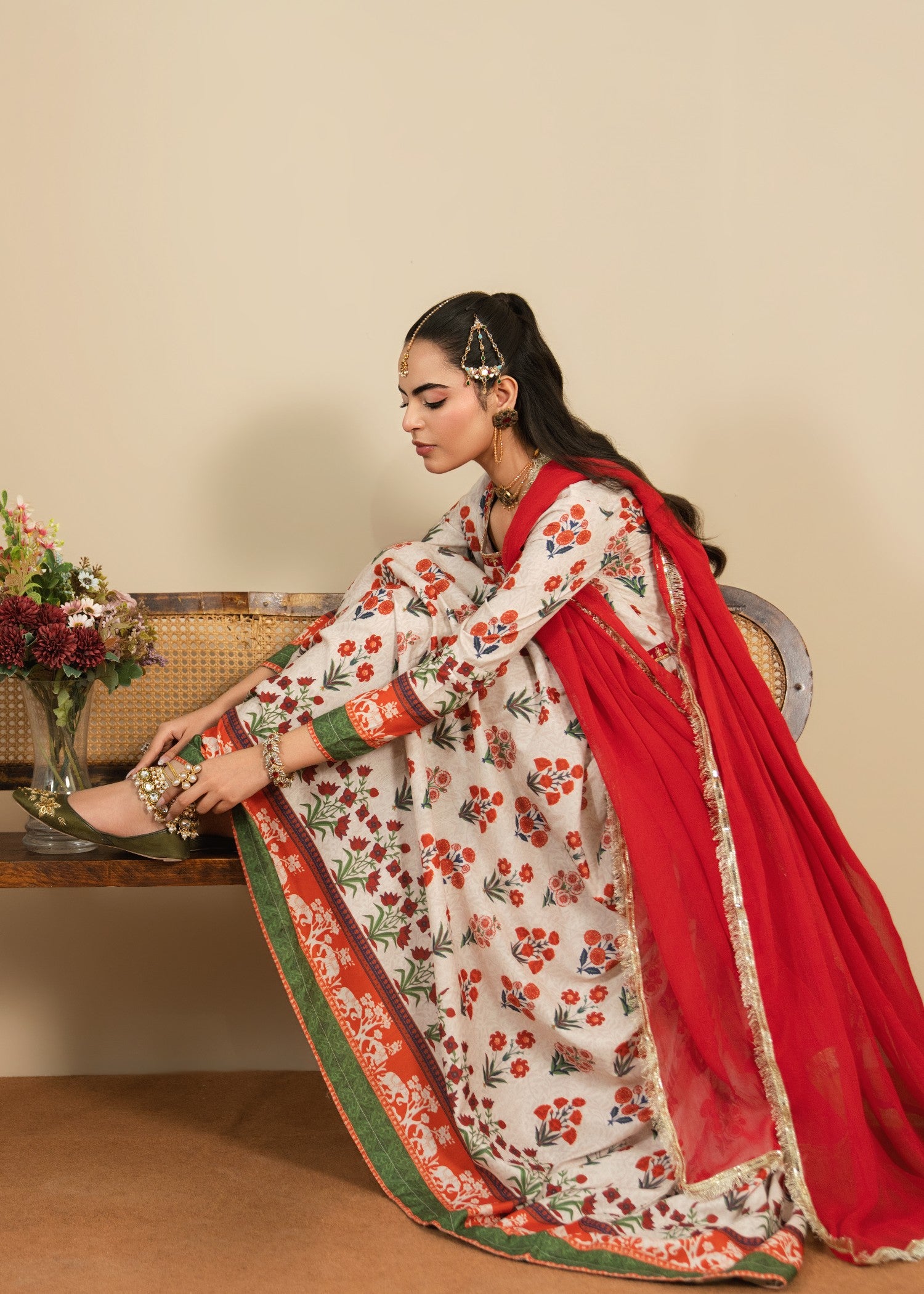viscose raw silk Pishwas in Ivory