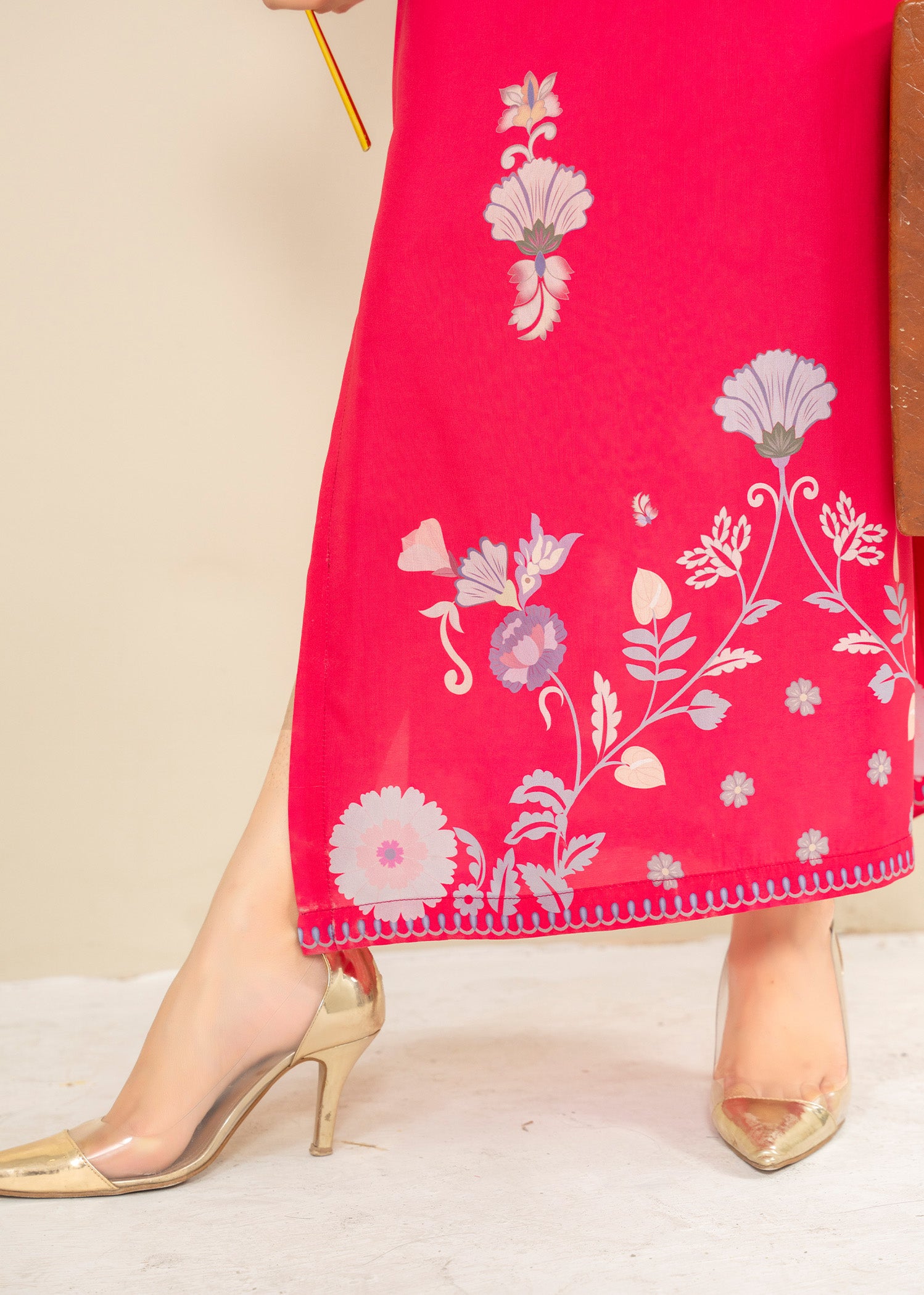 lawn Kaftan in Hot pink