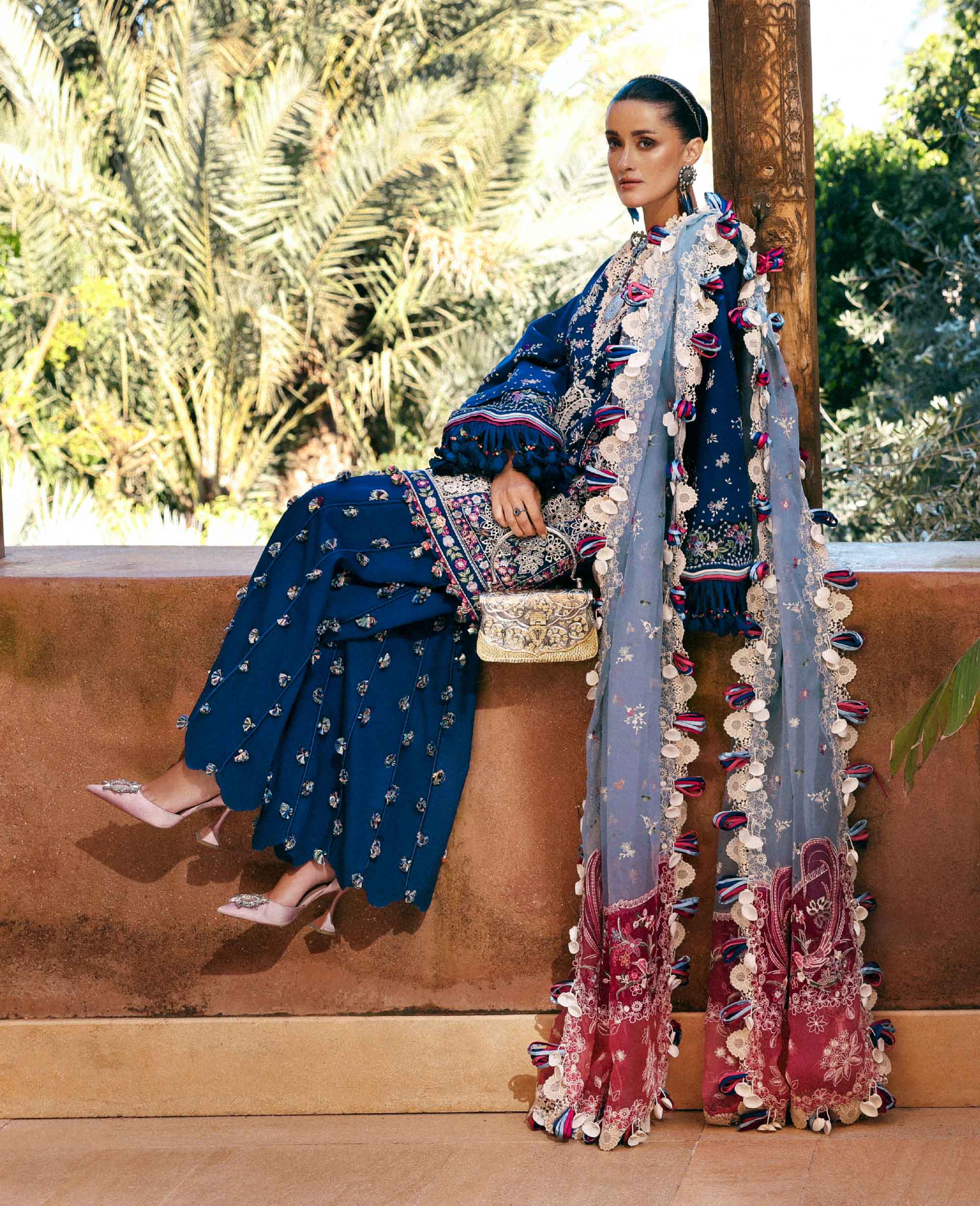 Republic Reine Eid Luxury Lawn – Sia