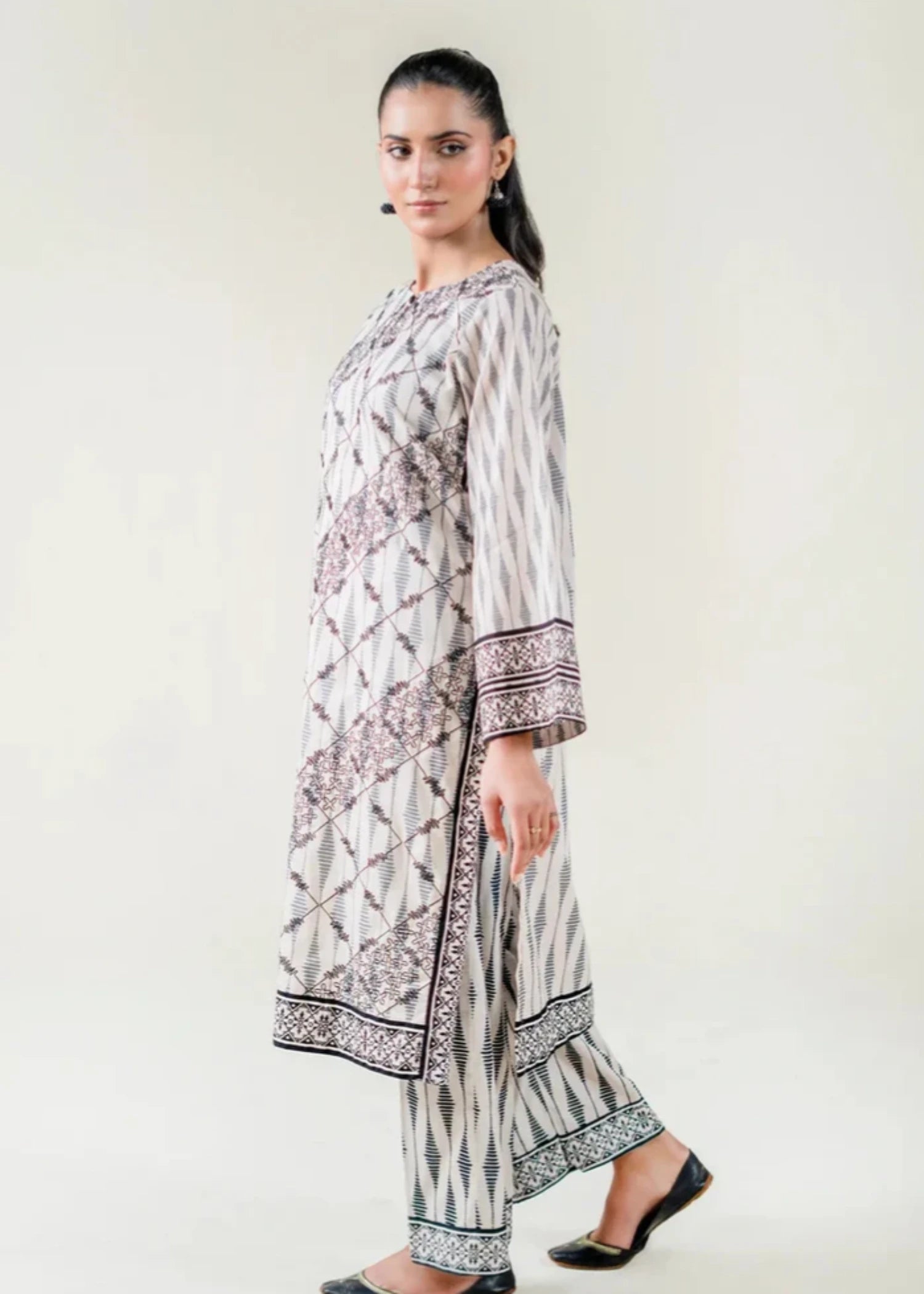 lawn Kurta Set in Grey