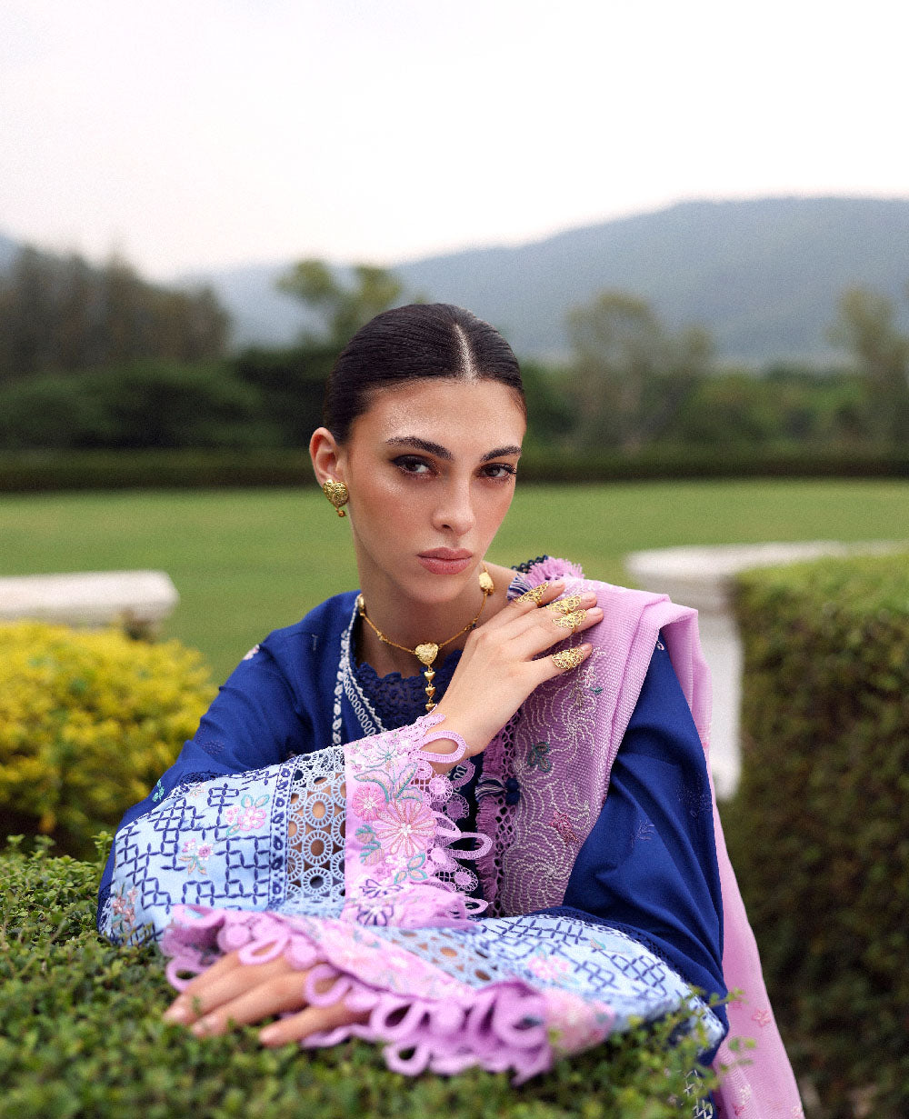 Lilas Lawn – Aria