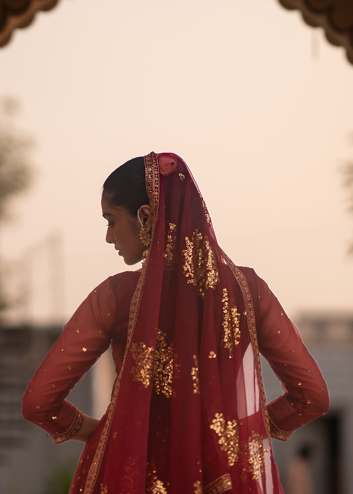 organza Pishwas in Red
