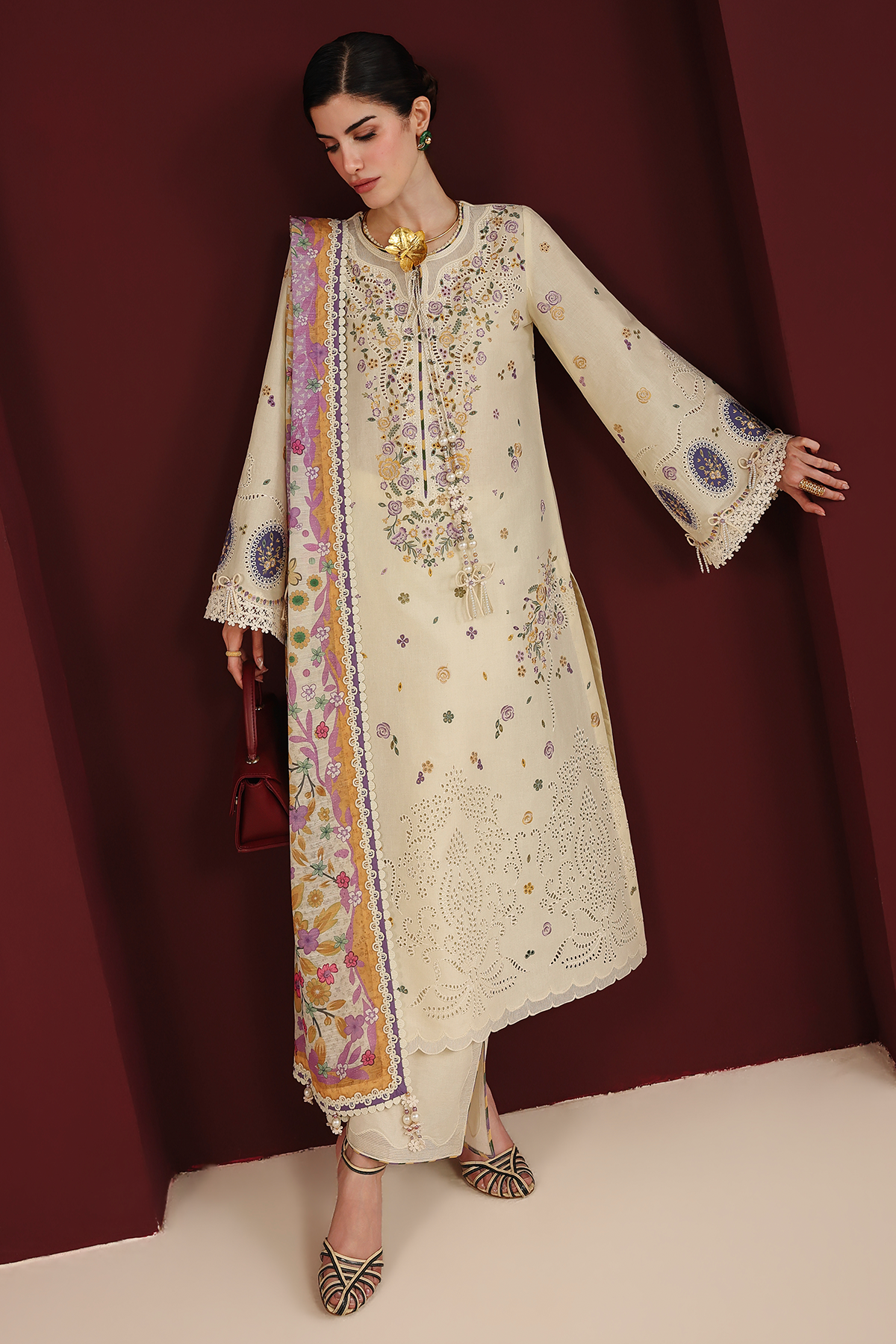 Iris Luxury Festive Lawn – IL26-D01
