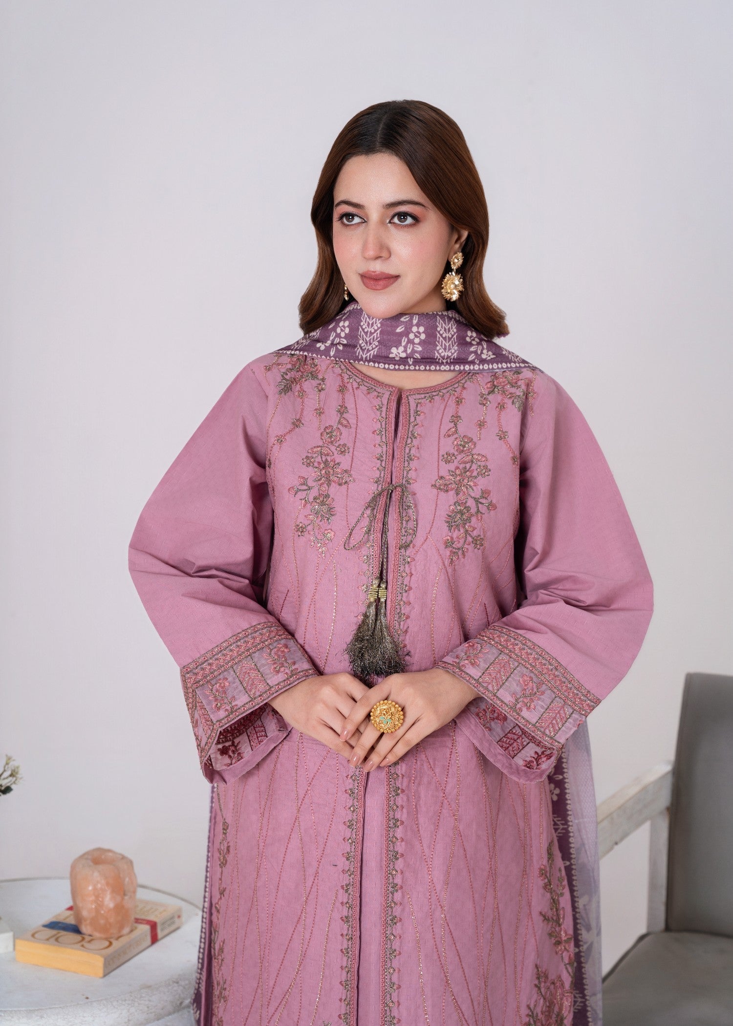 khaddar Gown in Lilac