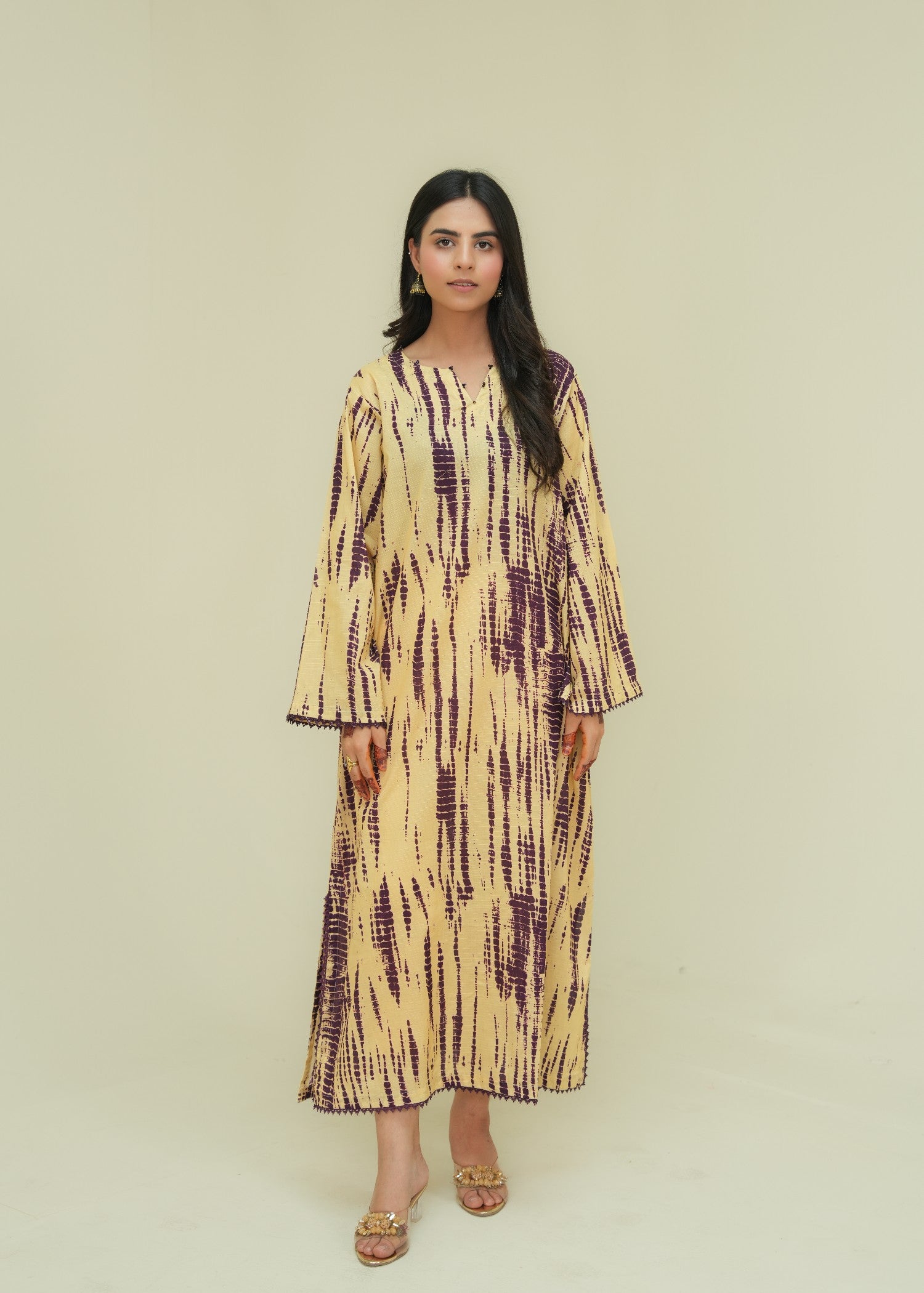 lawn Kaftan in Honey, egg plant