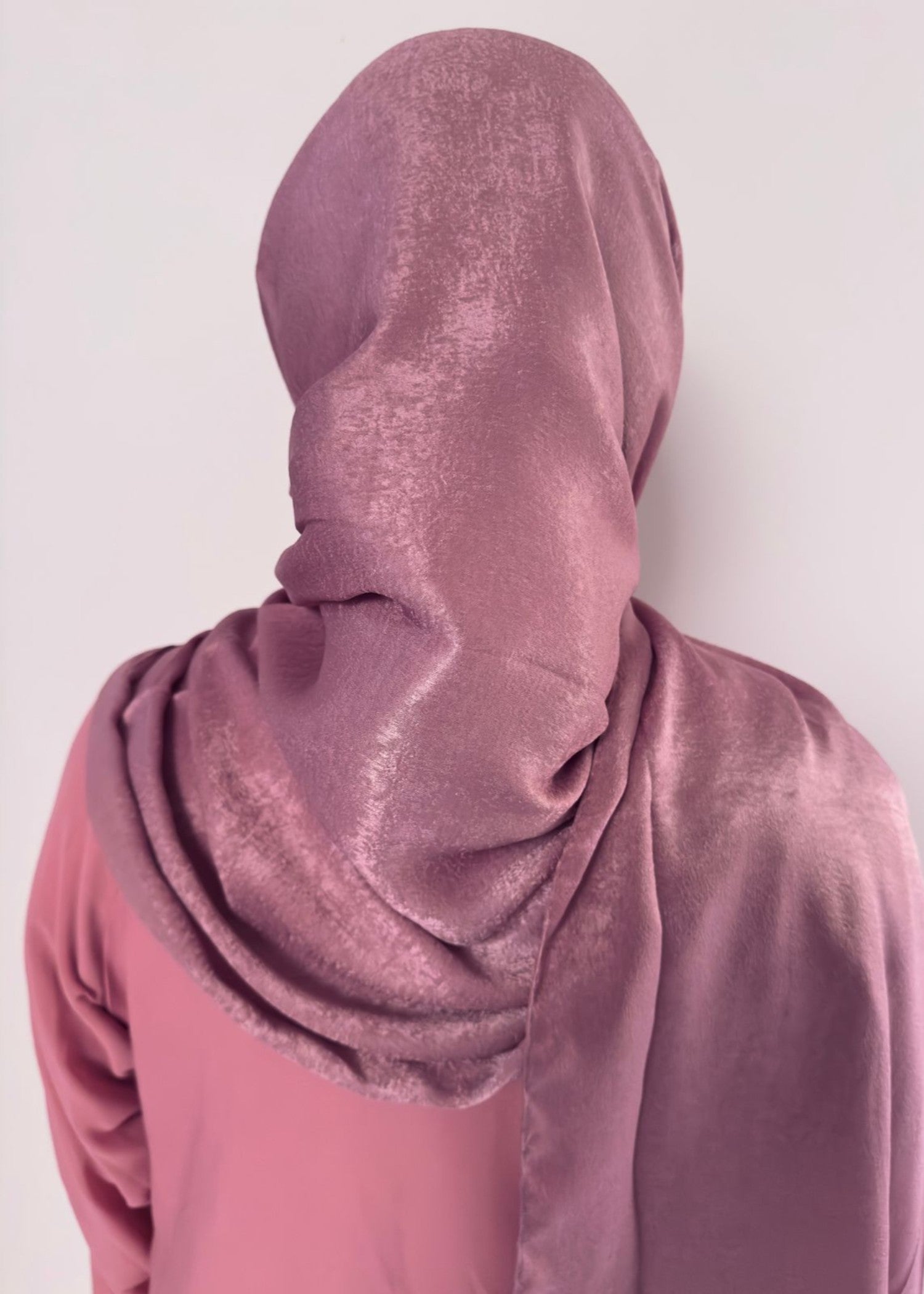 velvet Hijab in Zinnia pink