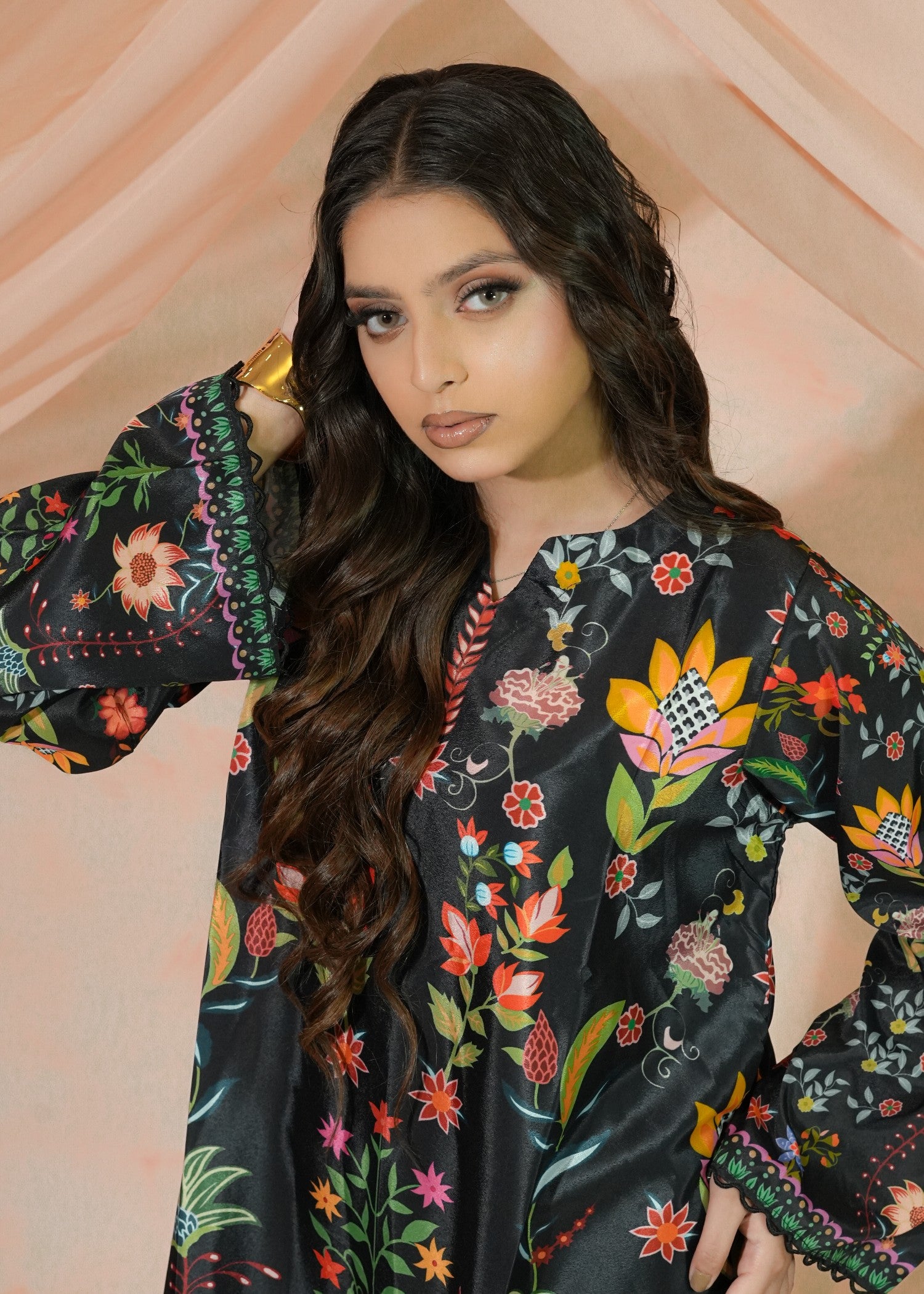 poly lawn Kaftan in Multi, black