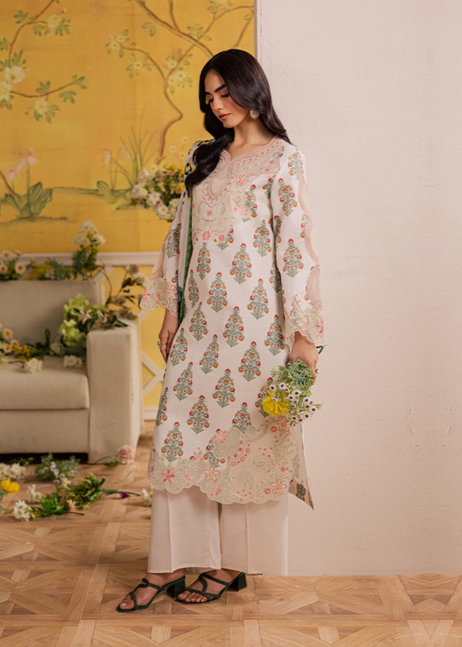 lawn Unstitched in Antique white