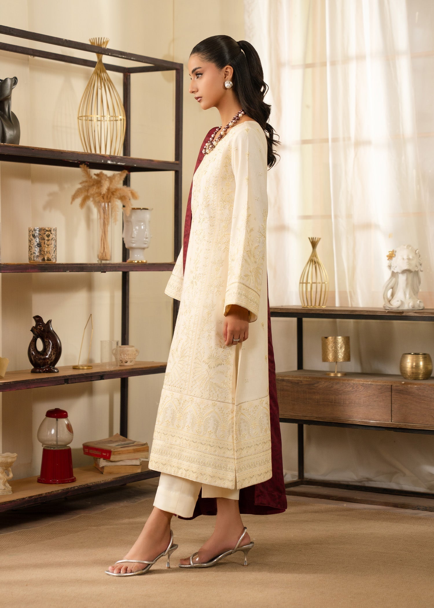 karandi Kurta Set in Off-white, maroon