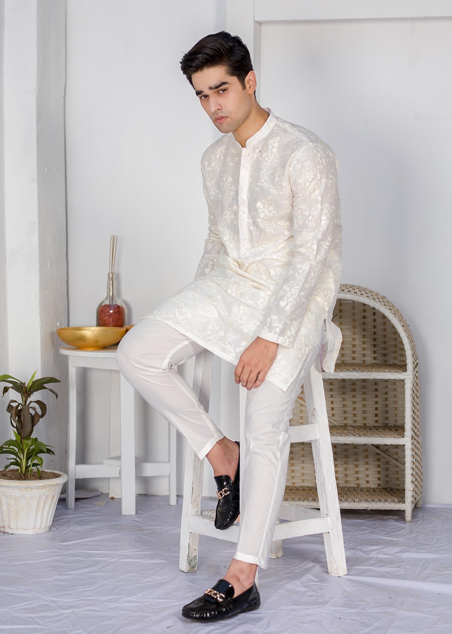 wash & wear Kurta Set in Off-white
