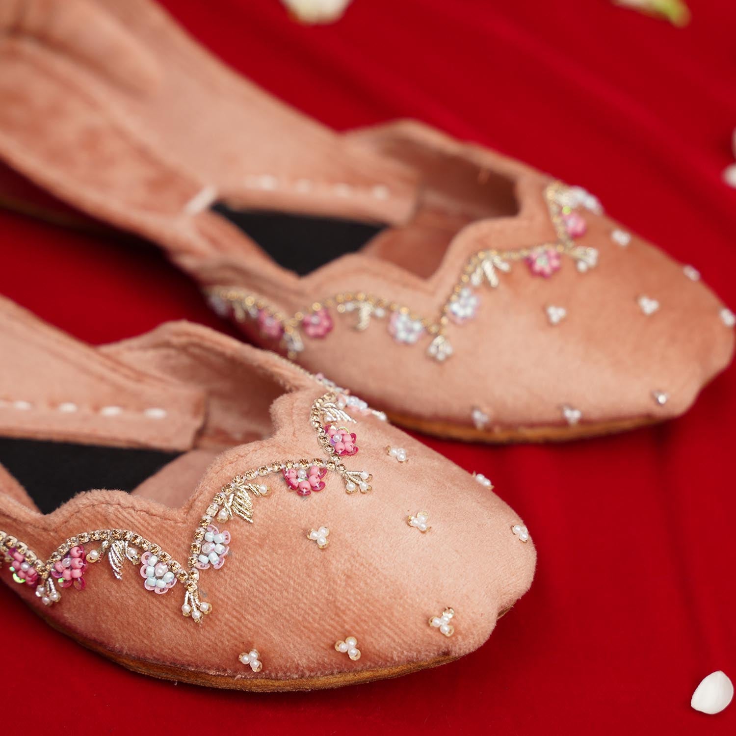 Khussa by - High Quality Women Khussa UQN8087