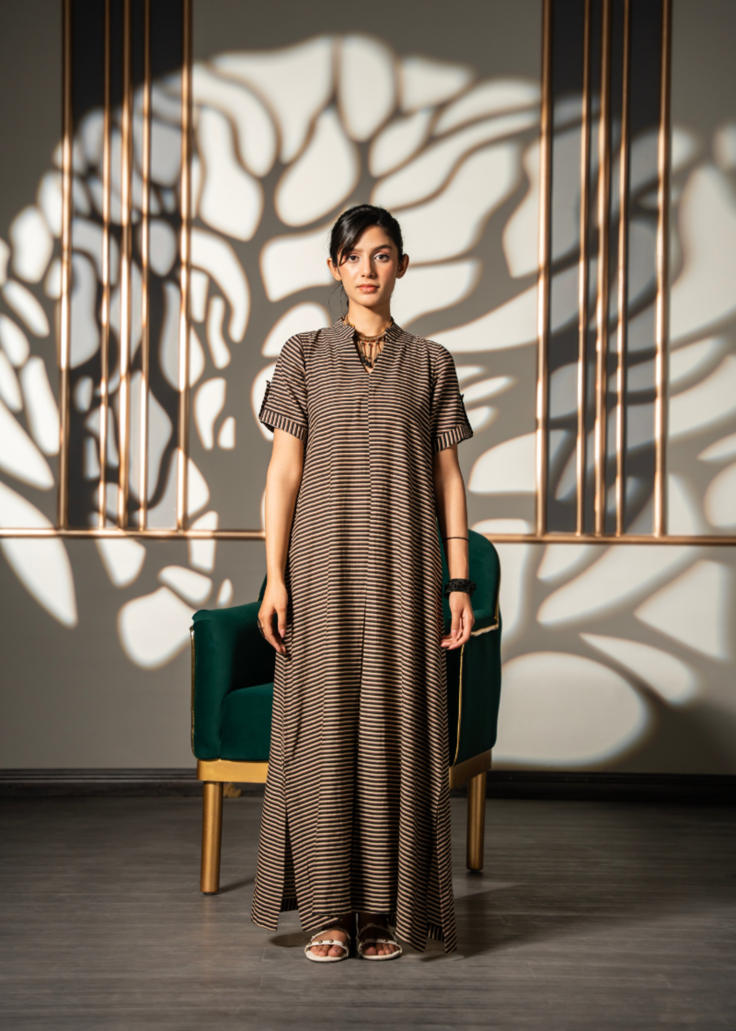 lawn Kaftan in Mocha brown