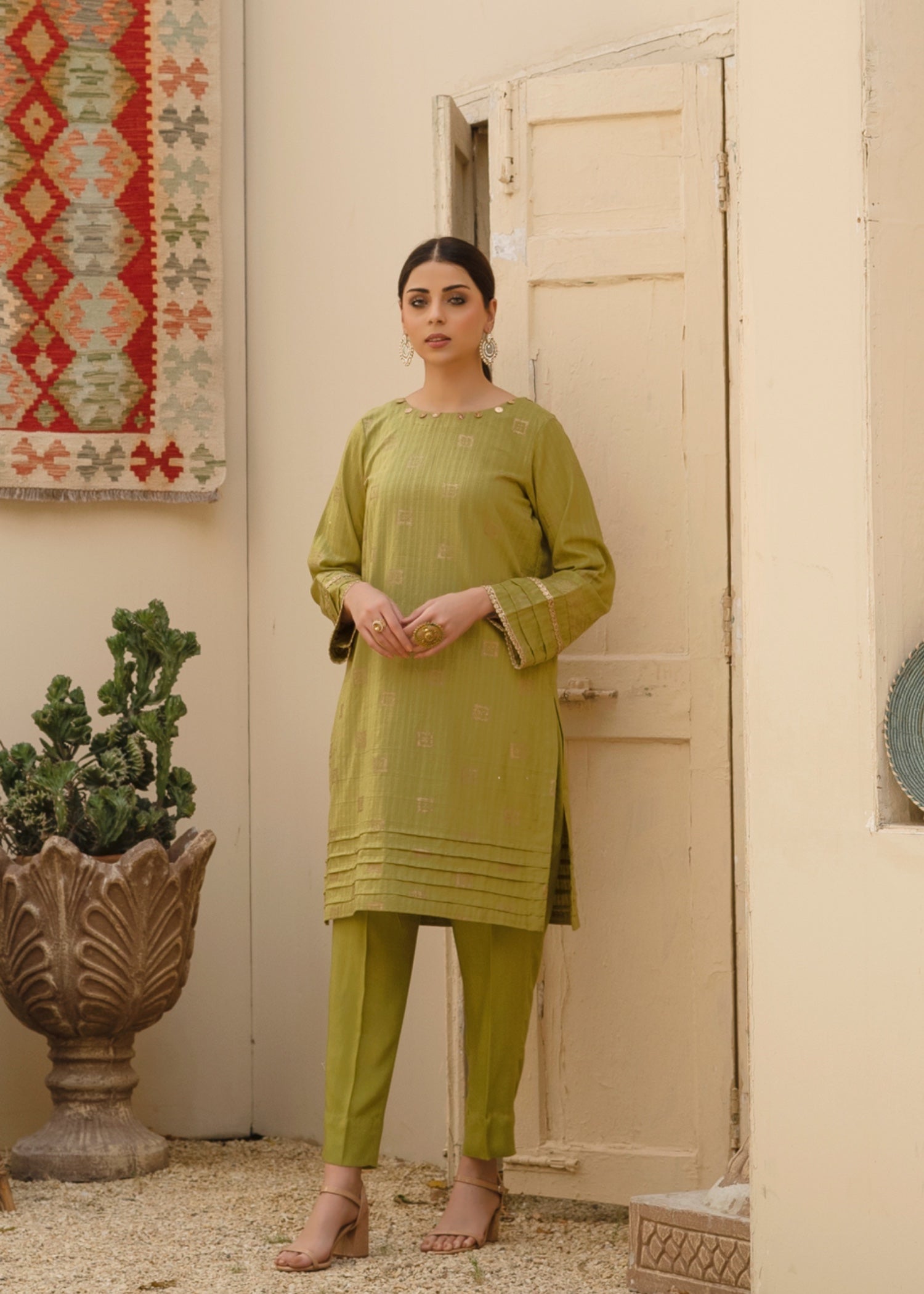 khaddar Kurti in Olive green