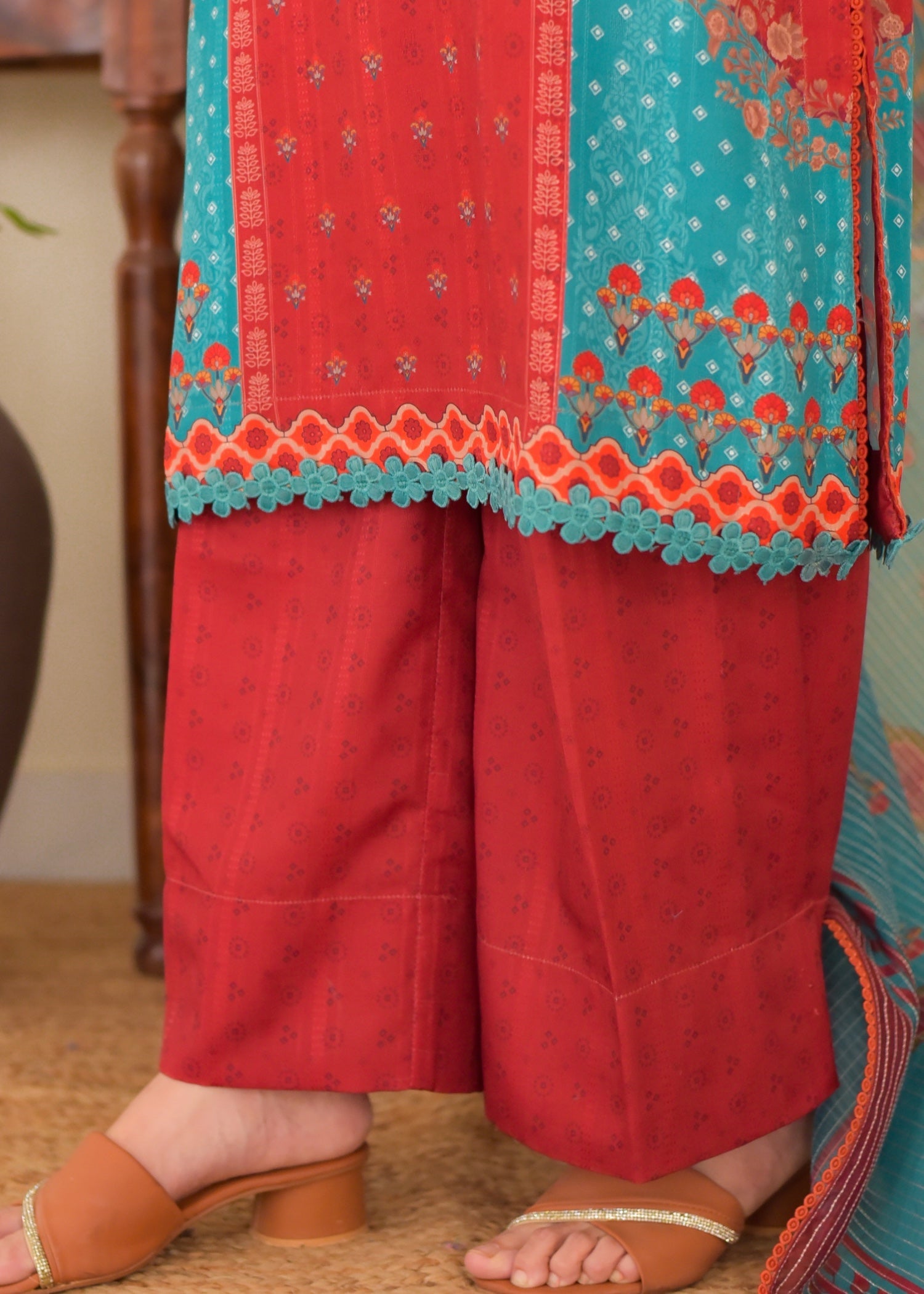 slub cambric Kurta Set in Red