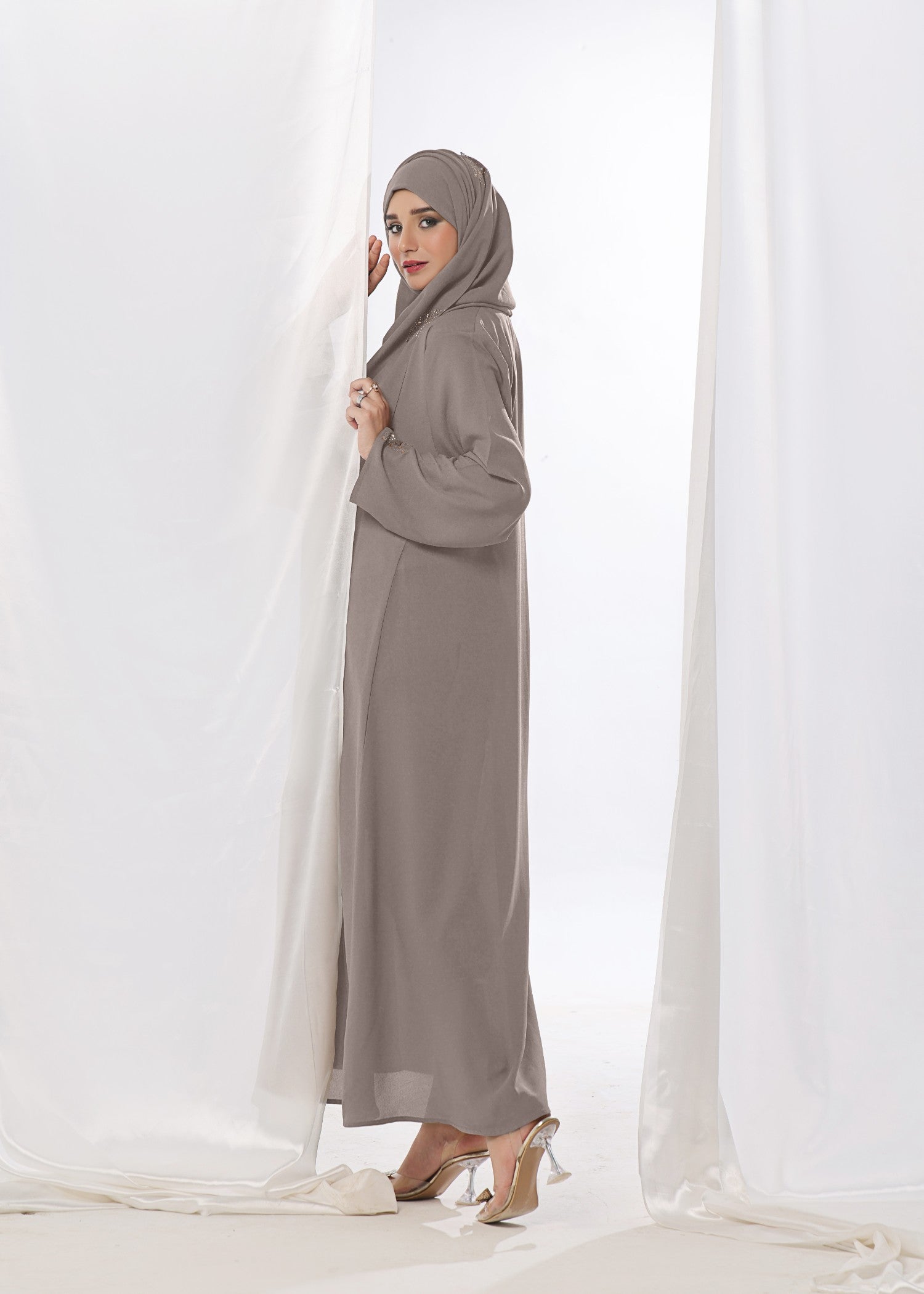 georgette Abaya in Grey
