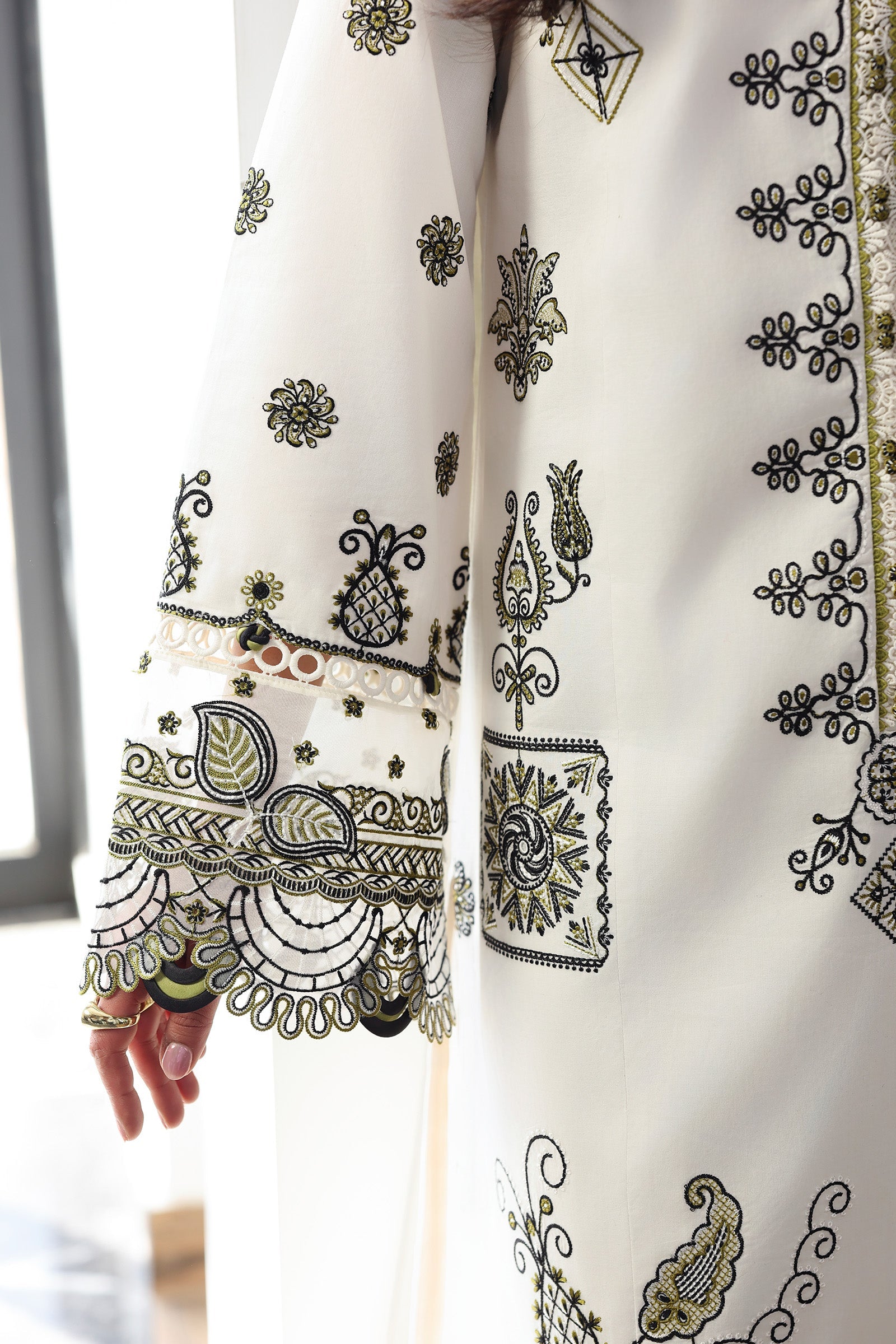 Qline Lawn Drop II – QKL-13 REEMA