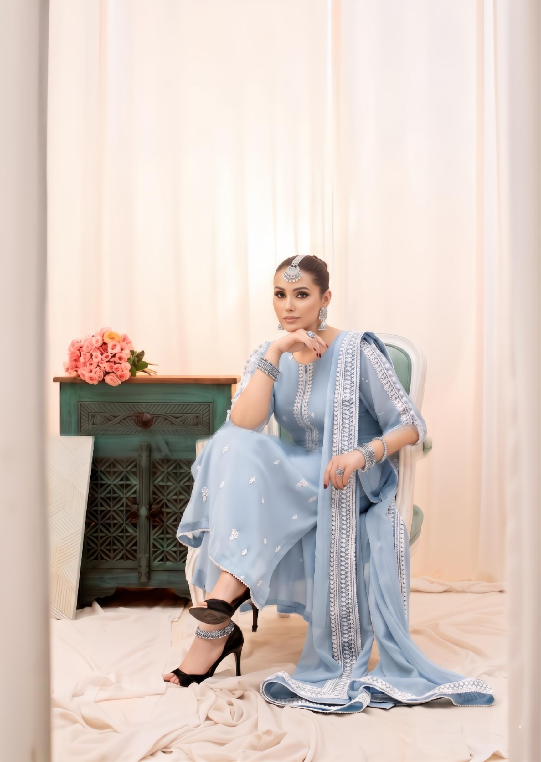 bemberg crinkle chiffon Kurta Set in Light blue