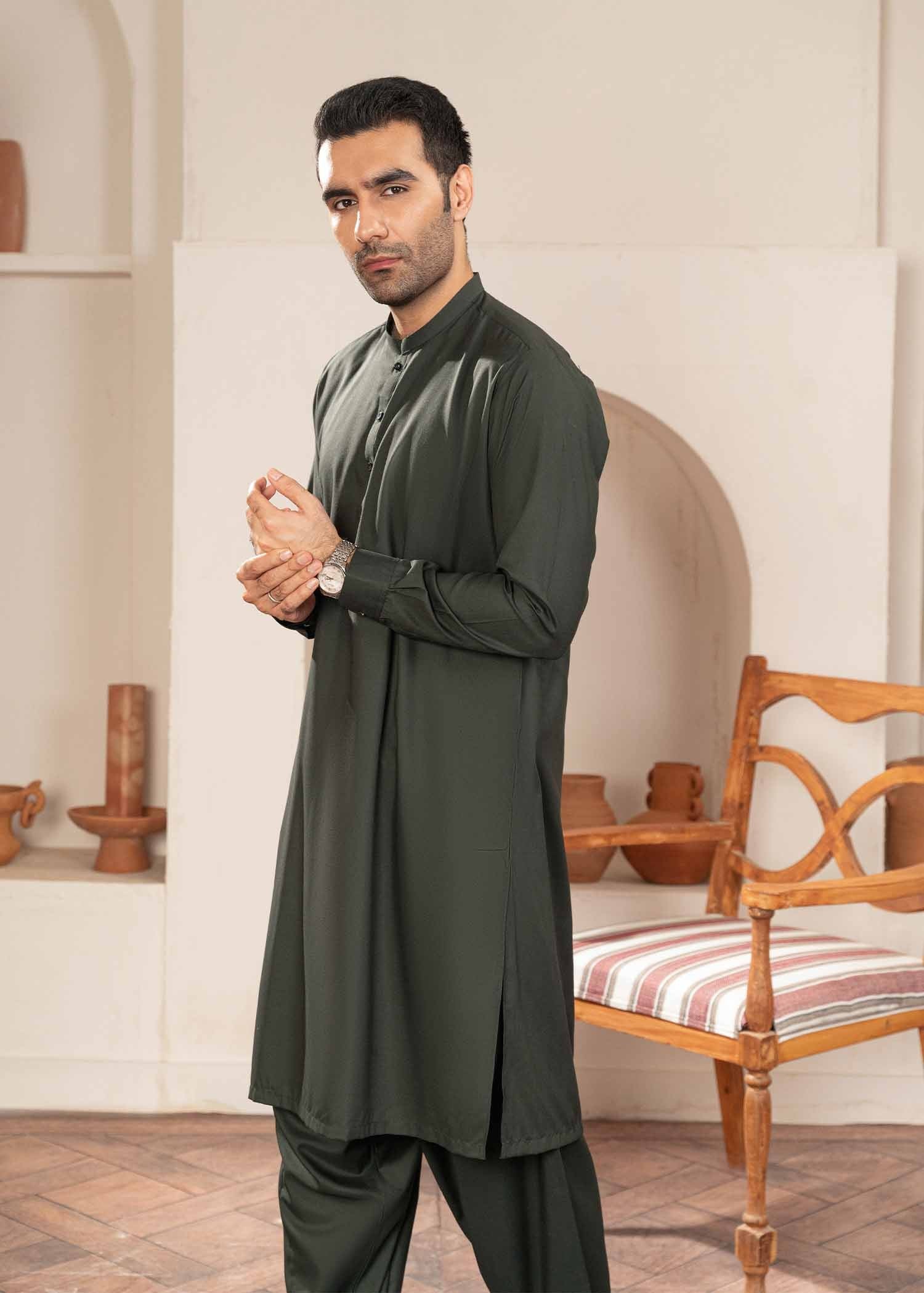 wash & wear Shalwar Kameez in Forest green