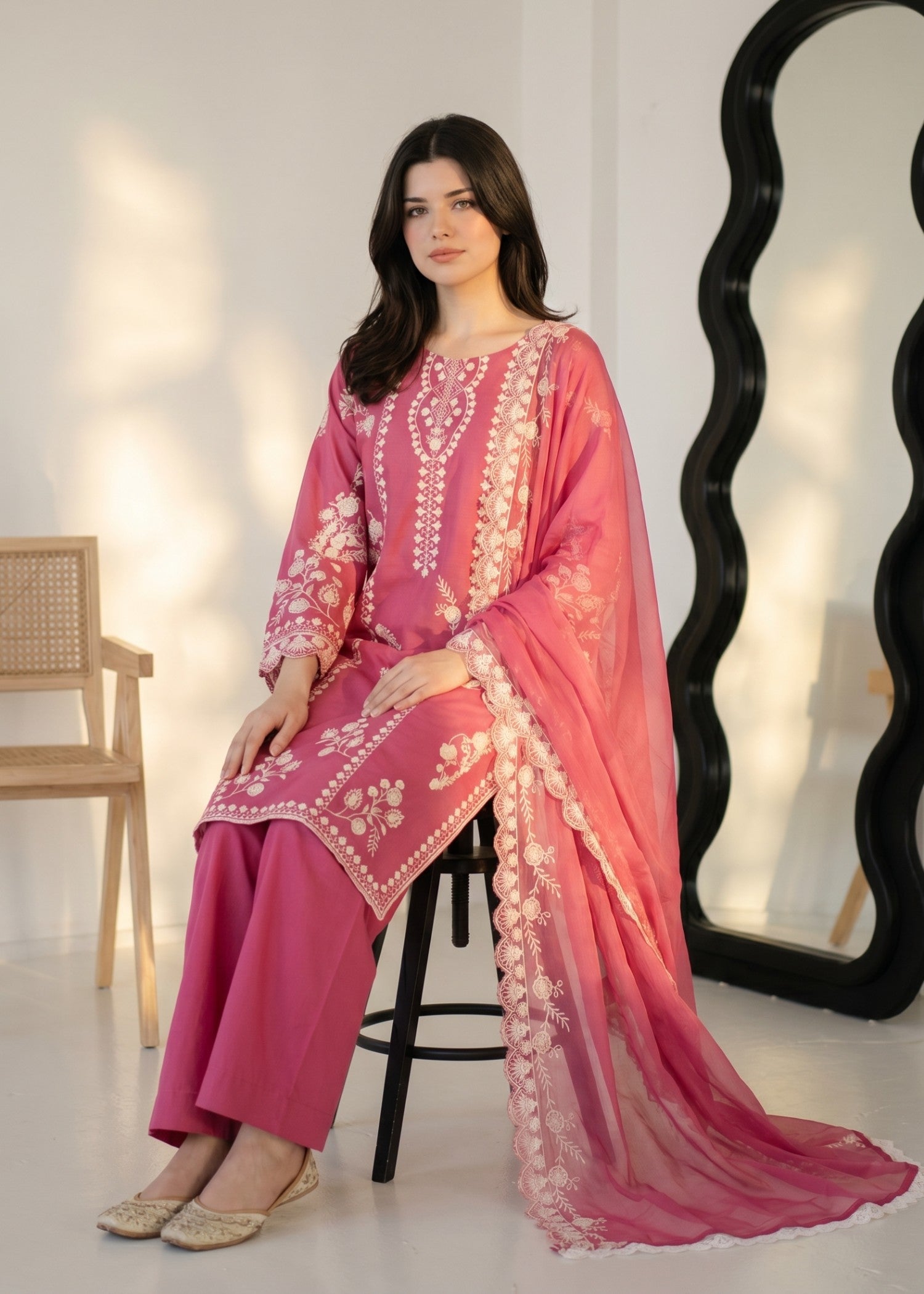 lawn cotton Kurta Set in Bubblegum pink