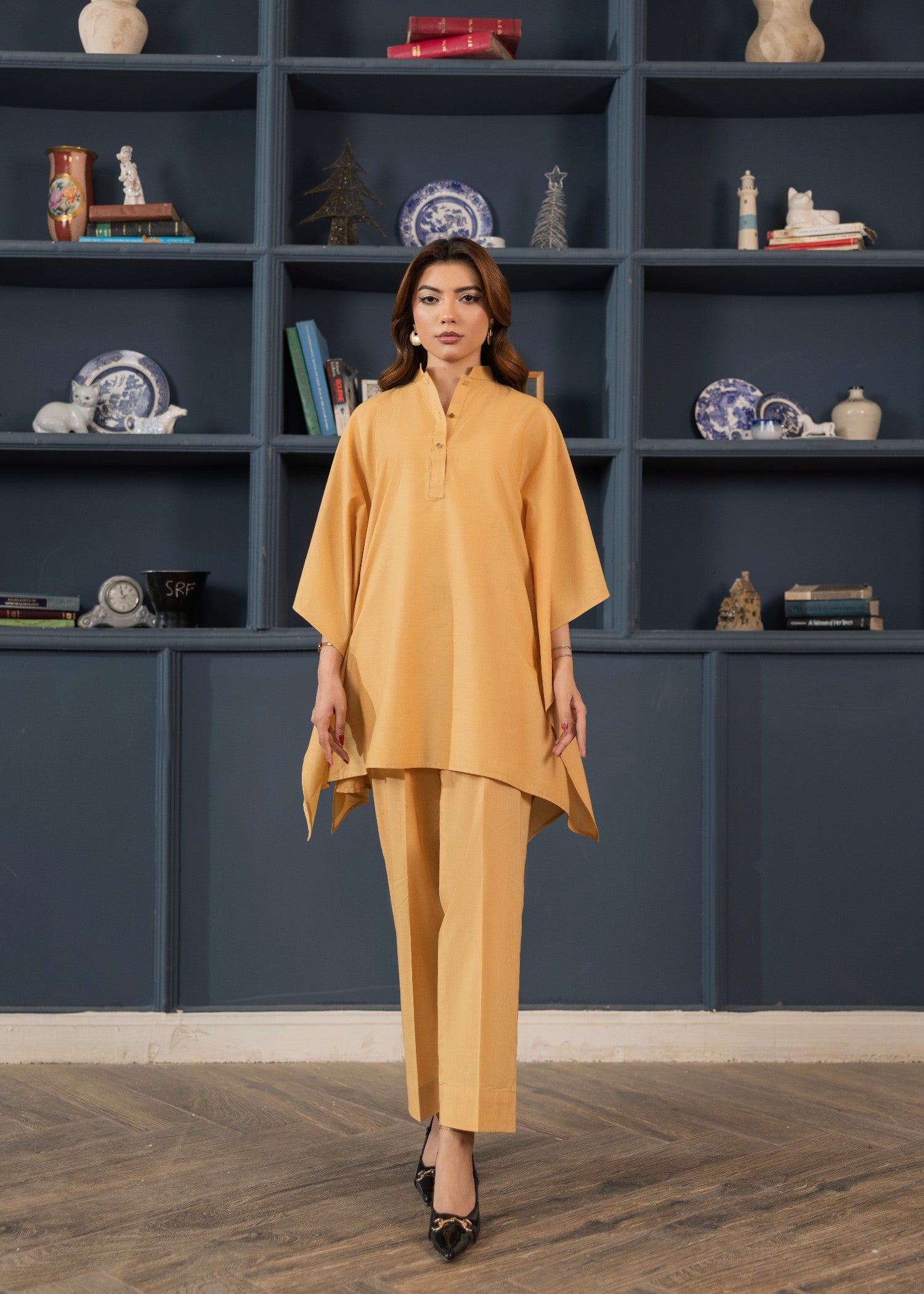 lawn cotton Kaftan in Gold