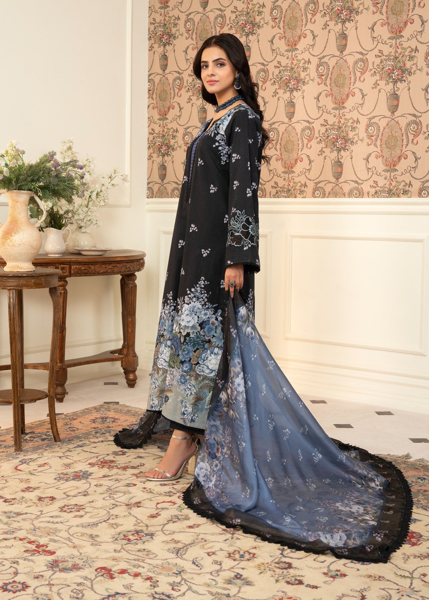 lawn cotton Kurta Set in Black