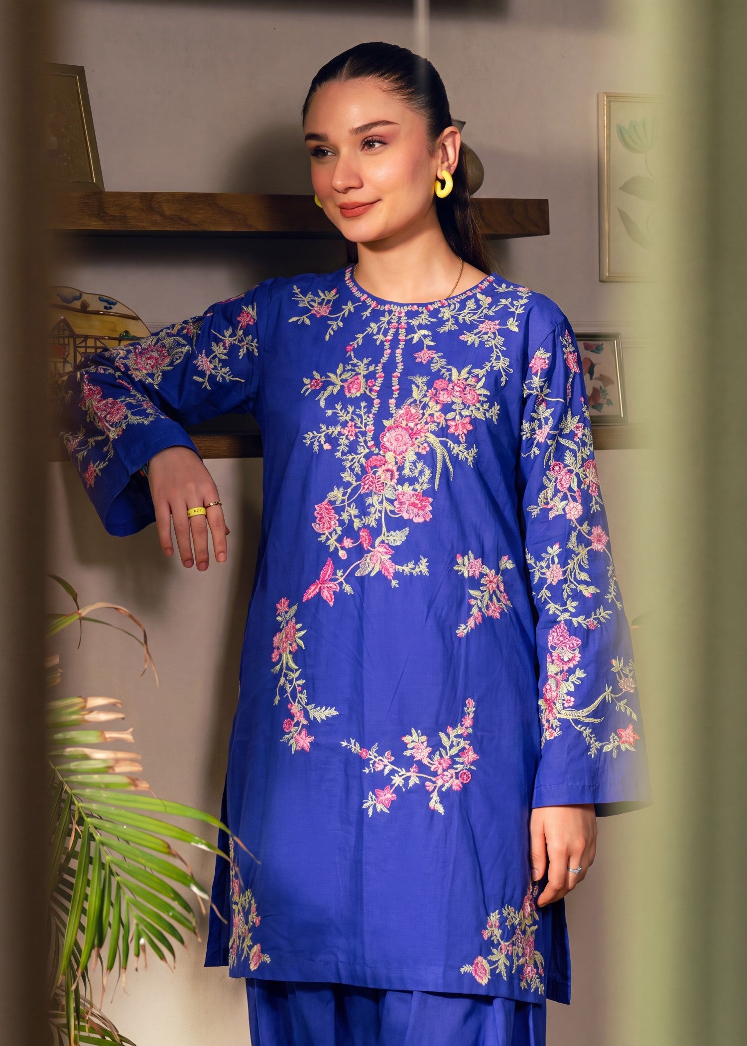 lawn Kurta Set in Royal blue