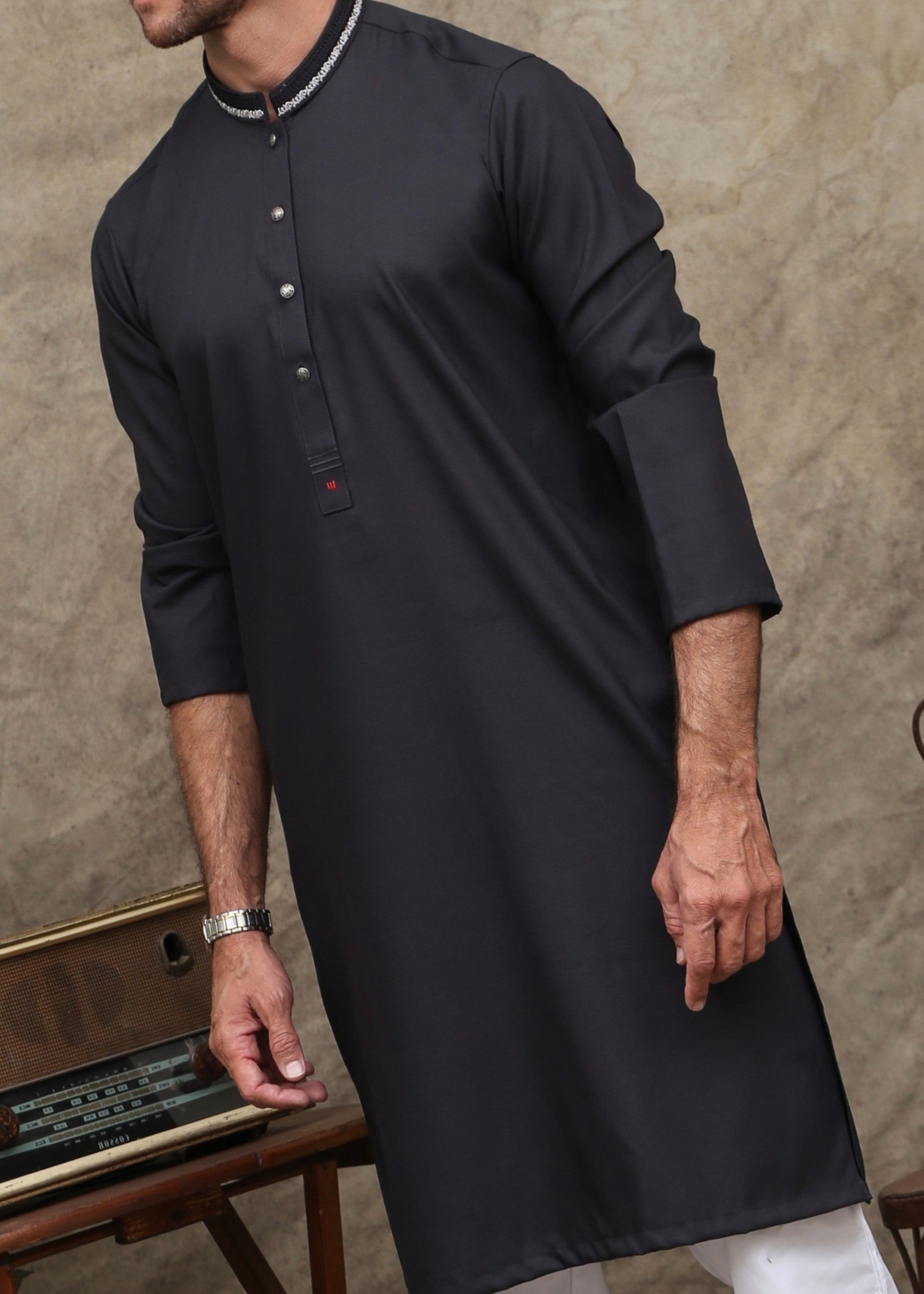 wash & wear Kurta in Charcoal by Maqsood Garments