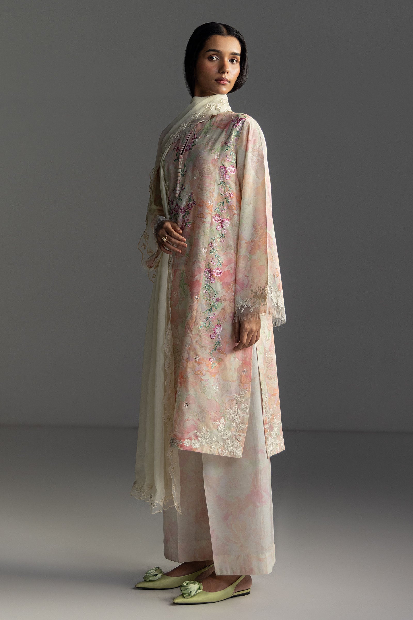 Coco Lawn Edit – Aira-6B