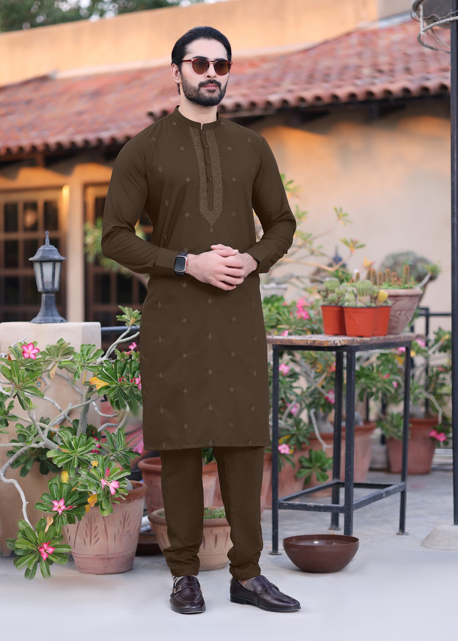 dobby Kurta Set in Brown
