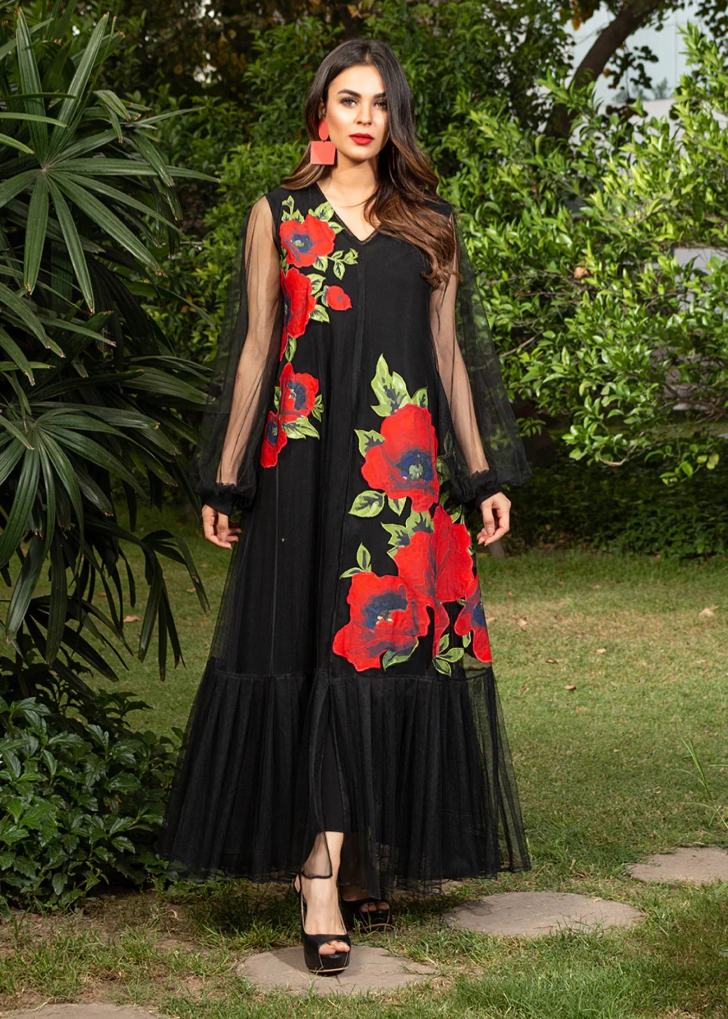 georgette Maxi in Black