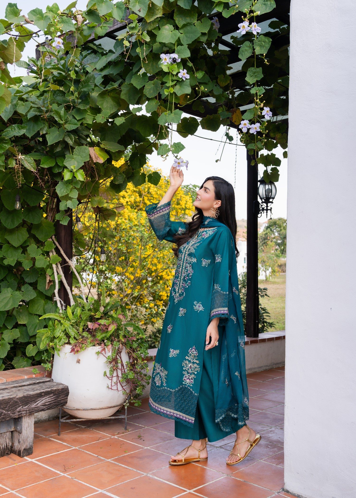 lawn Kurta Set in Pine green