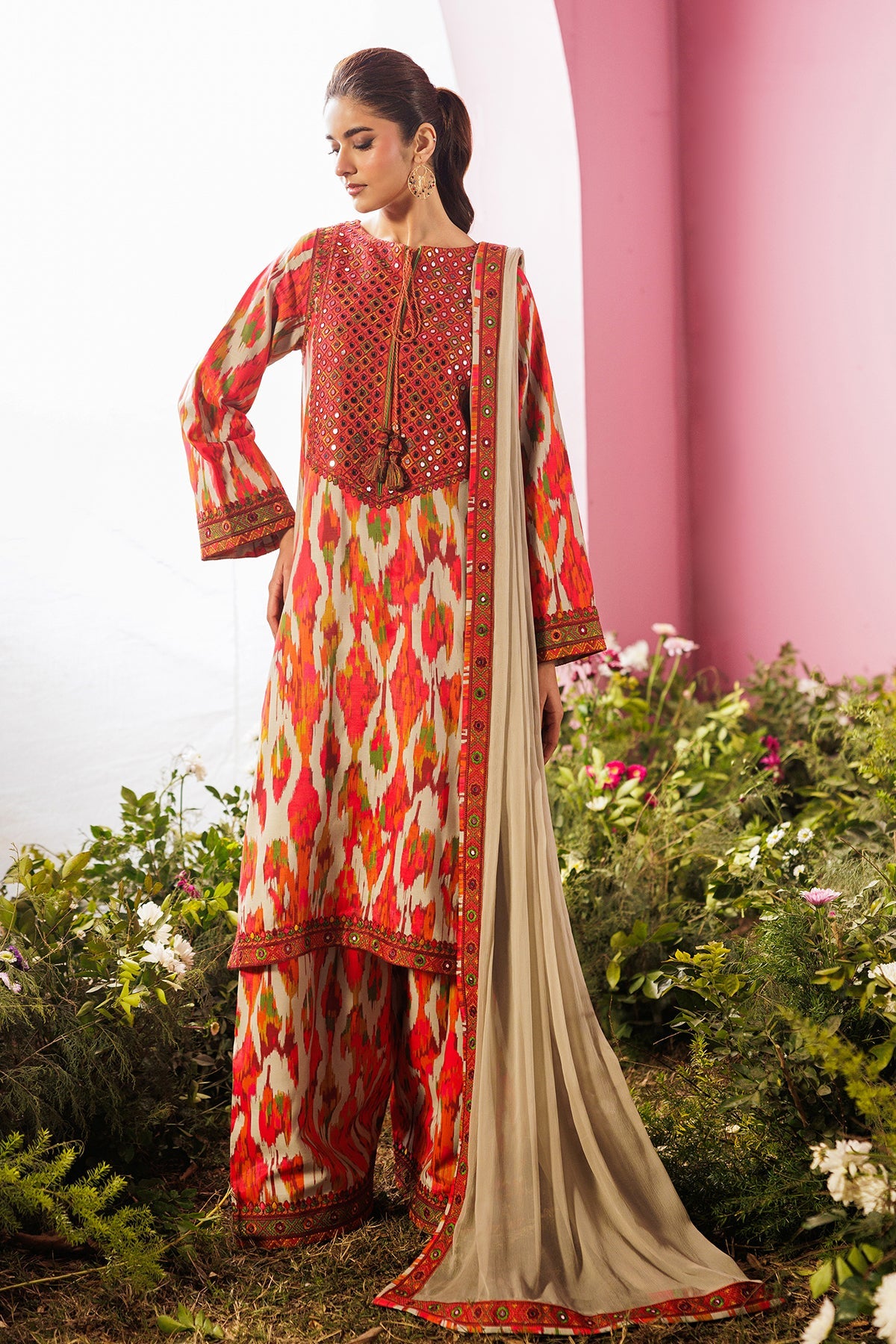 Rang-e-Bahar Lawn – CRB6-08