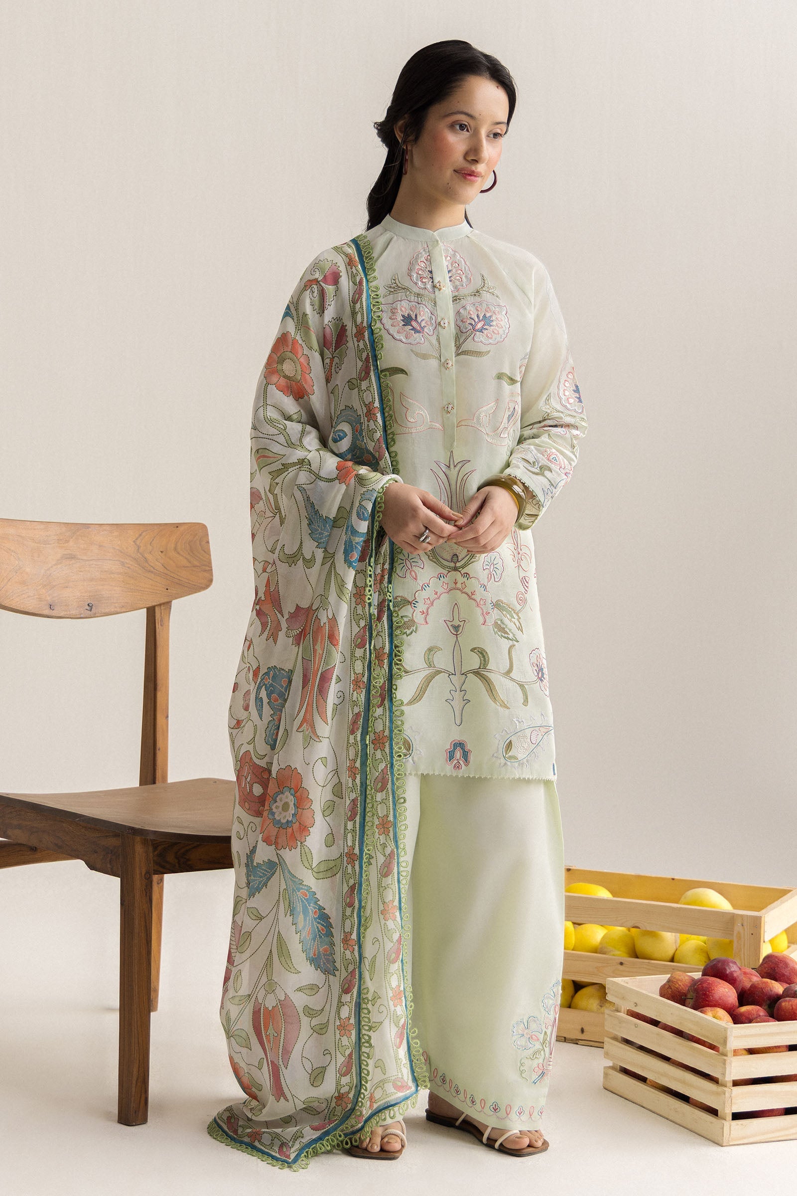 Coco Lawn Edit II – Sia-4B