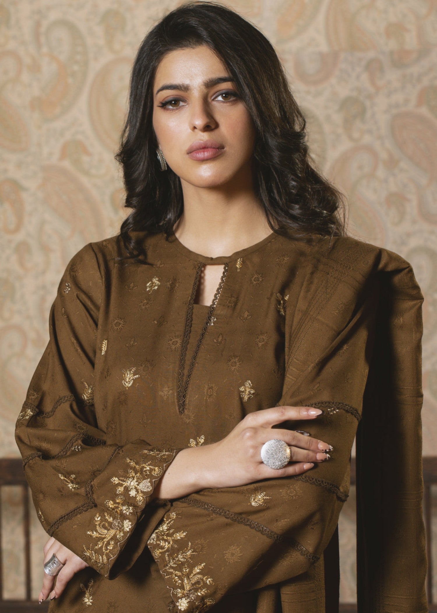jacquard Unstitched in Brown