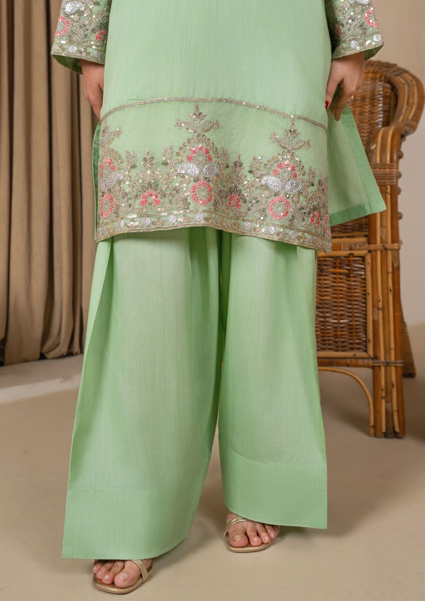 viscose raw silk Kurta Set in Pistachio green