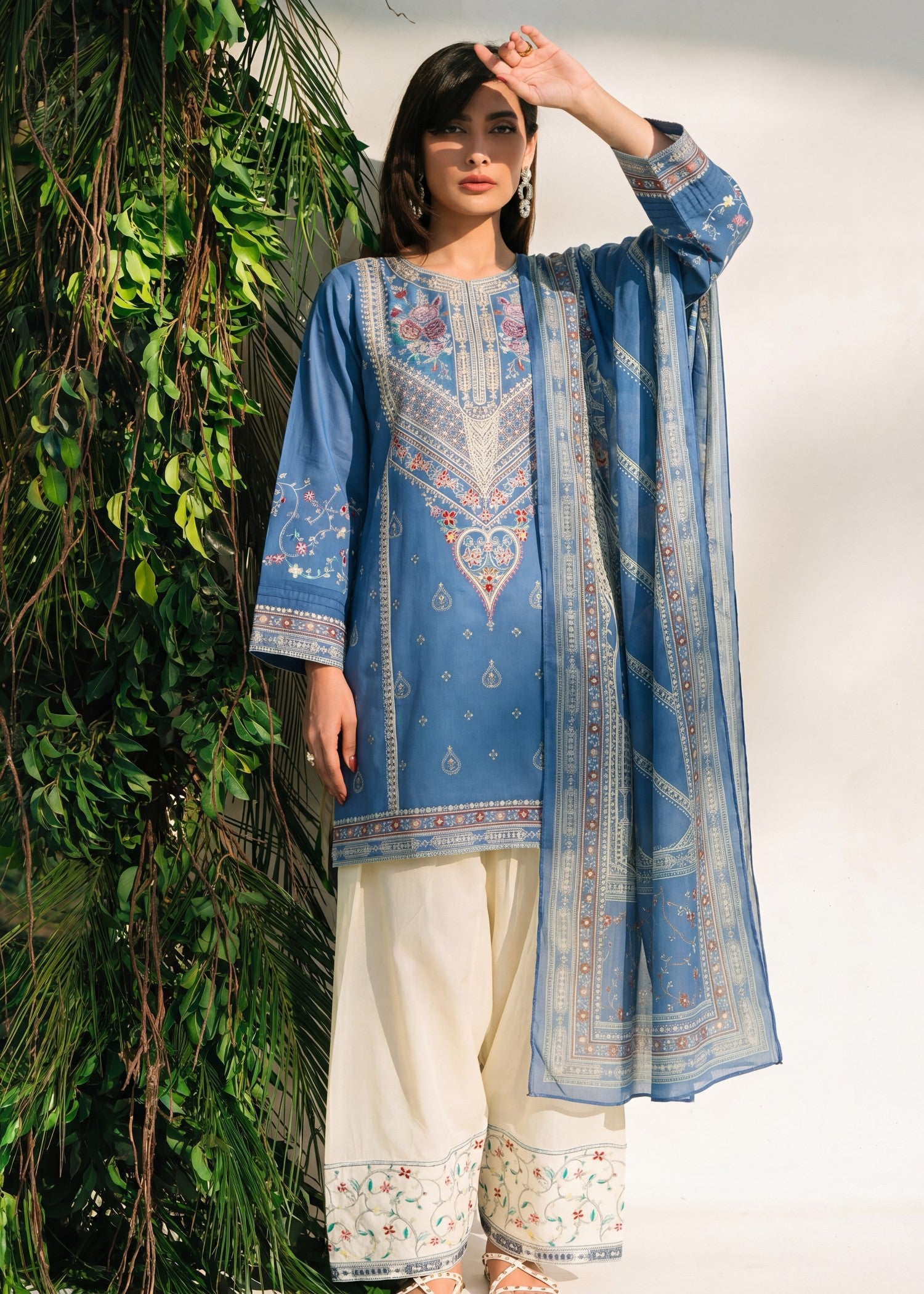 lawn Kurta Set in Cornflower blue