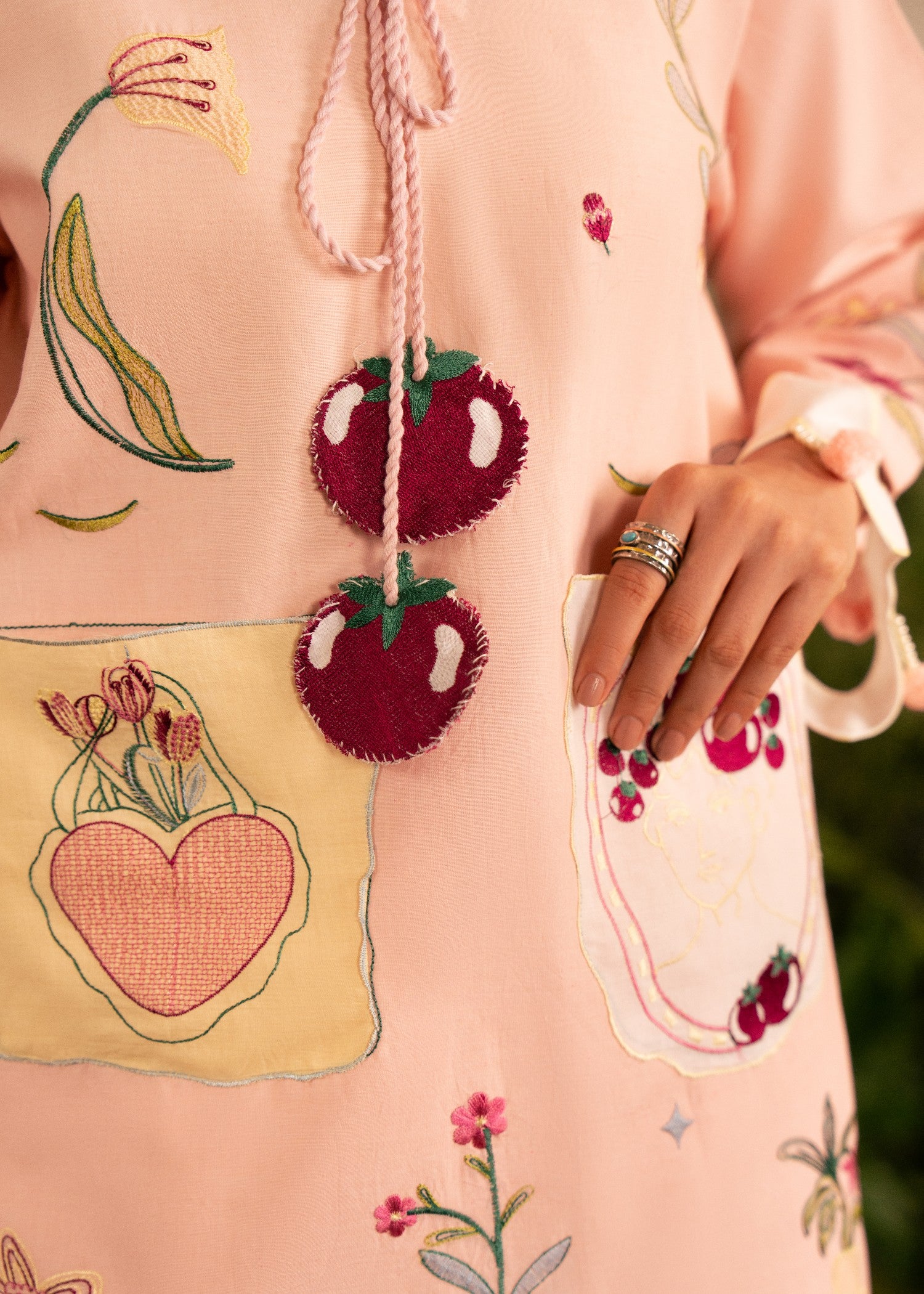 lawn cotton Kurta Set in Baby pink, white