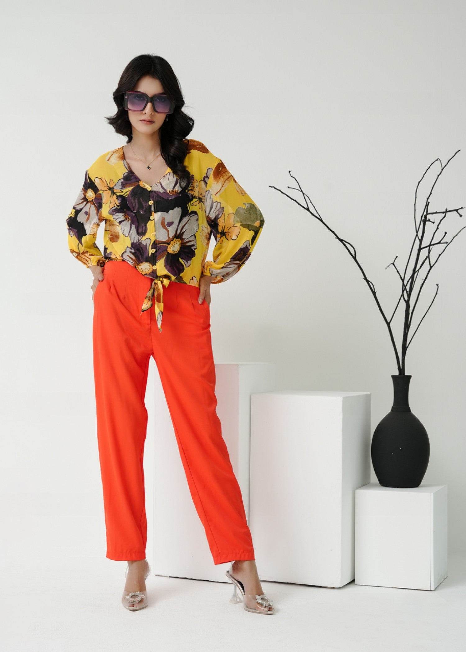 textured wash & wear Top in Yellow