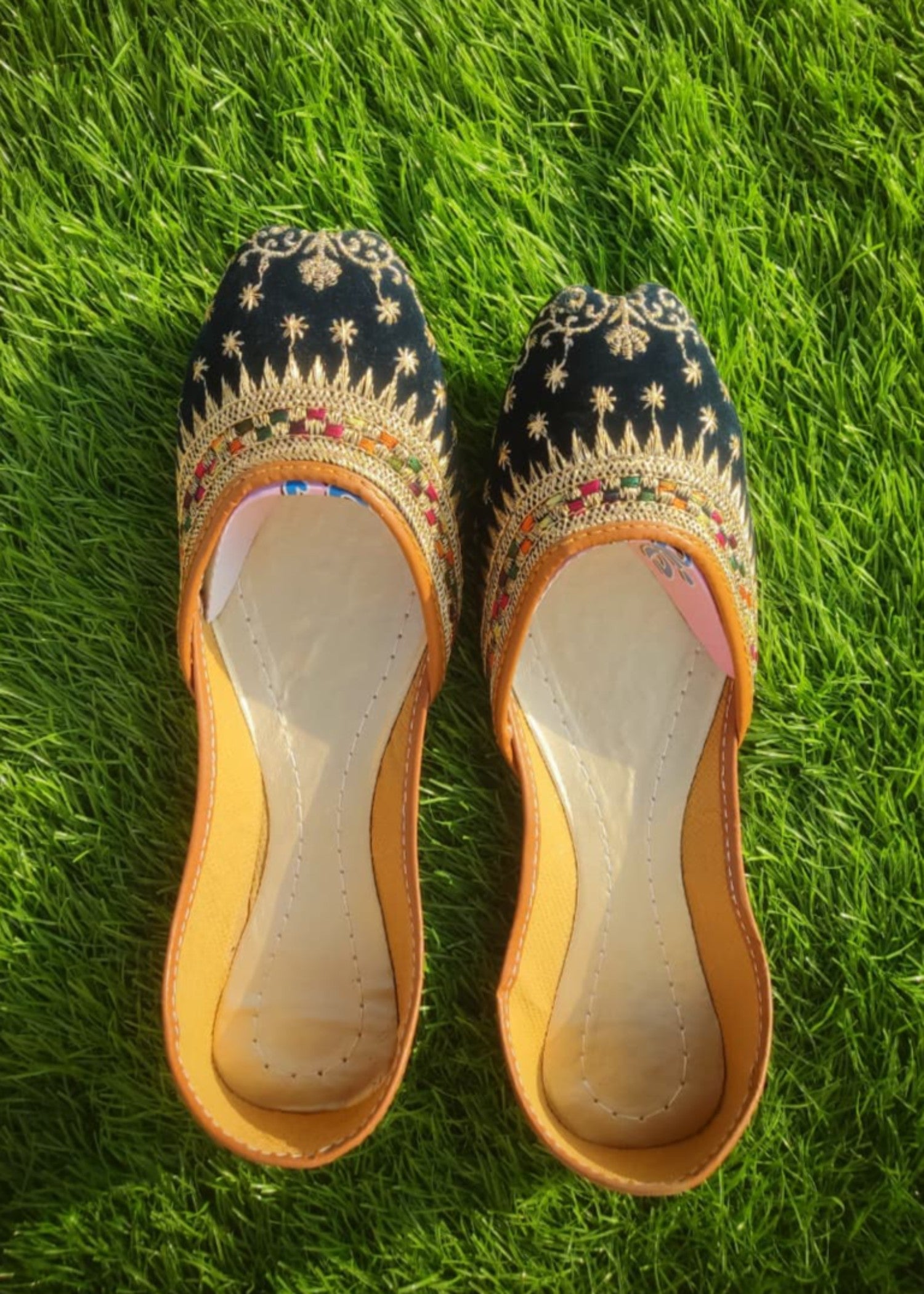 Khussa in Navy blue by - High Quality Women Khussa KFI8577