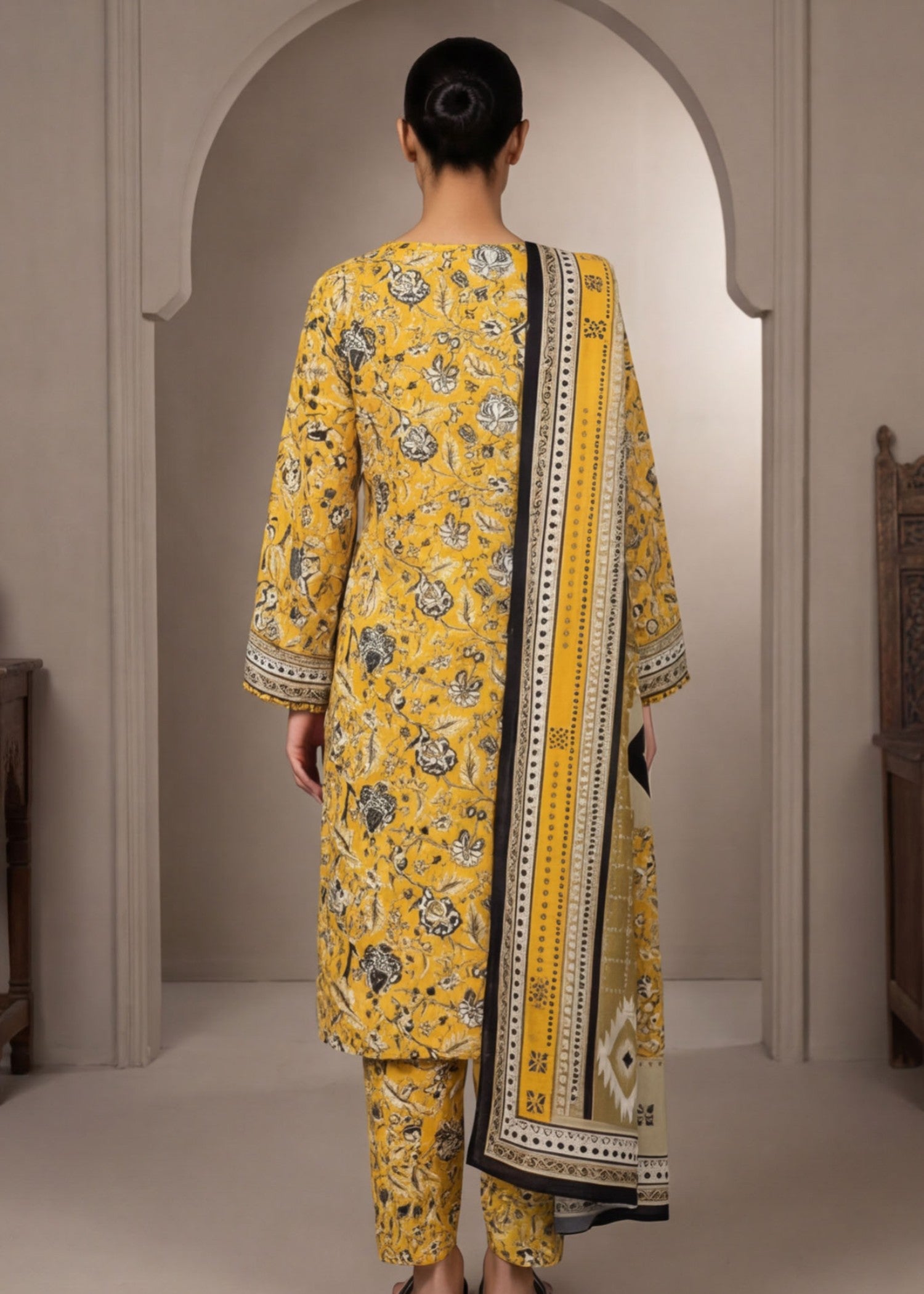 lawn Unstitched in Autumn gold