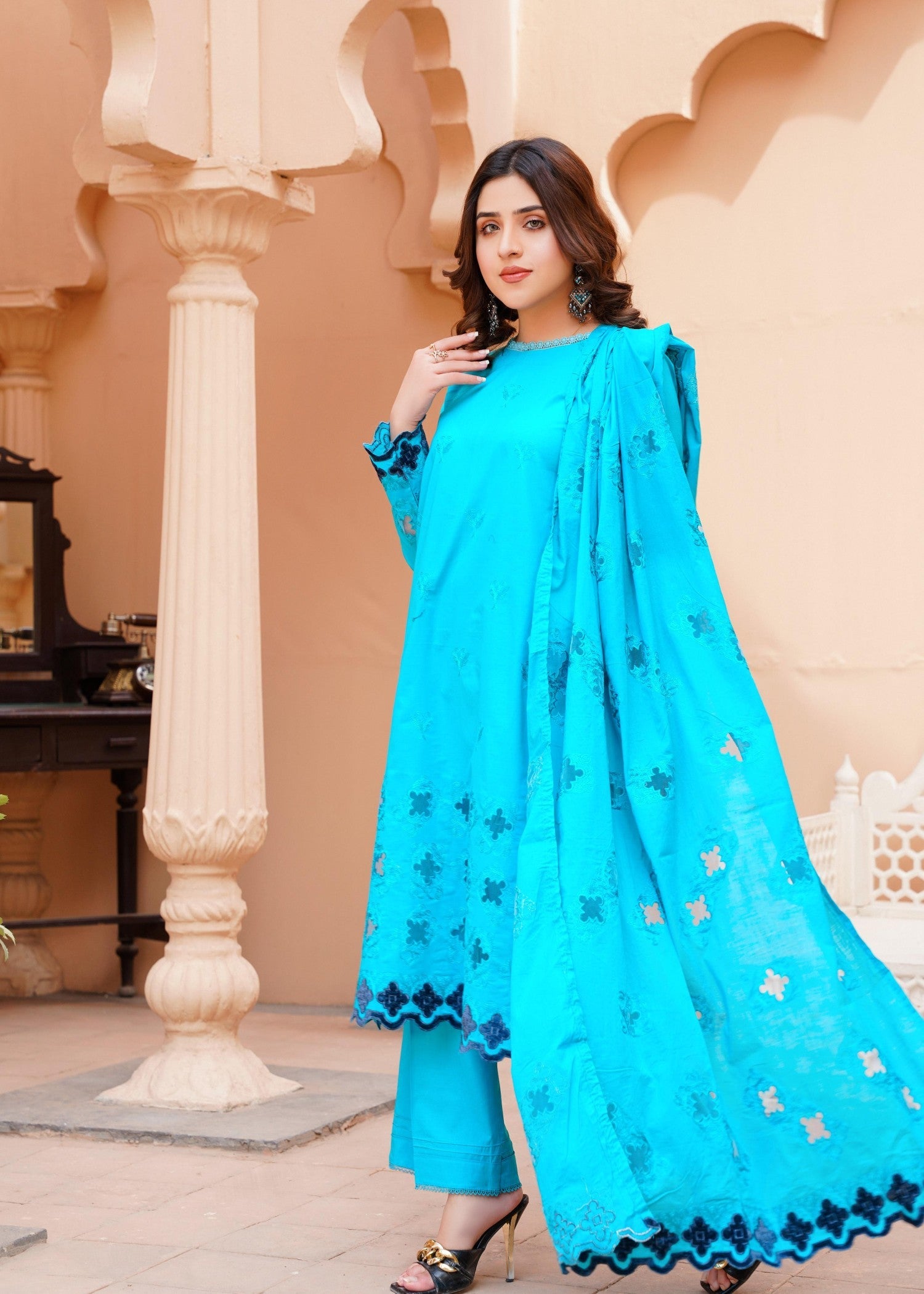 lawn cotton Unstitched in Turquoise