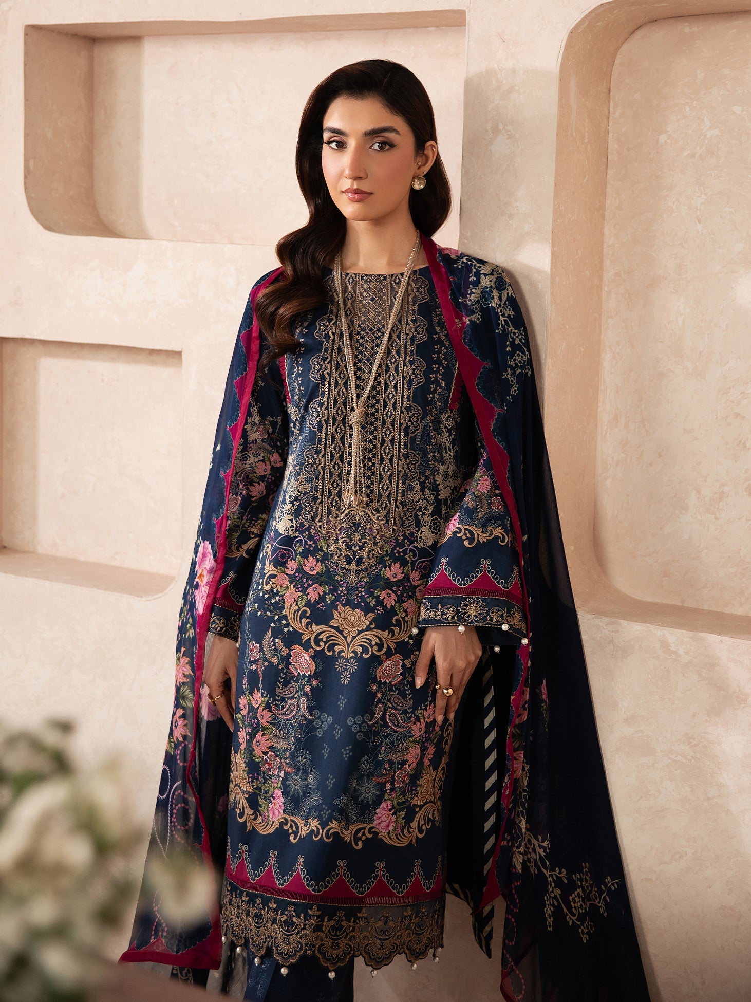 Syra Lawn – Aluxe